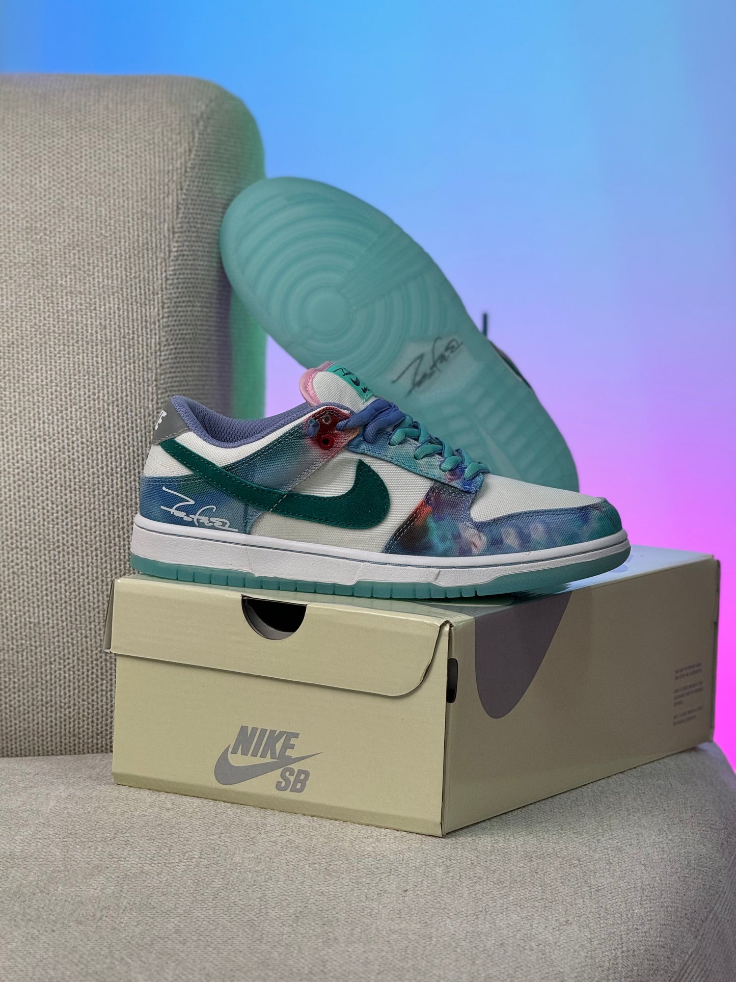 Nike Sb Dunk Low x Futura Laboratories