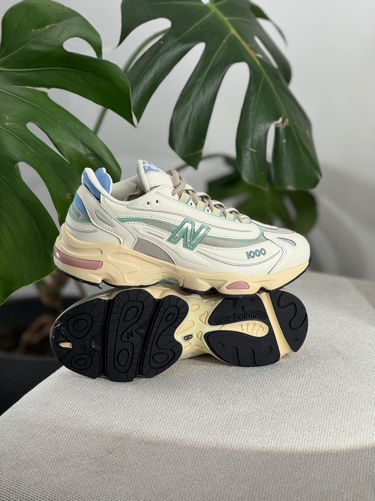 New Balance 1000 'White Grey Cream