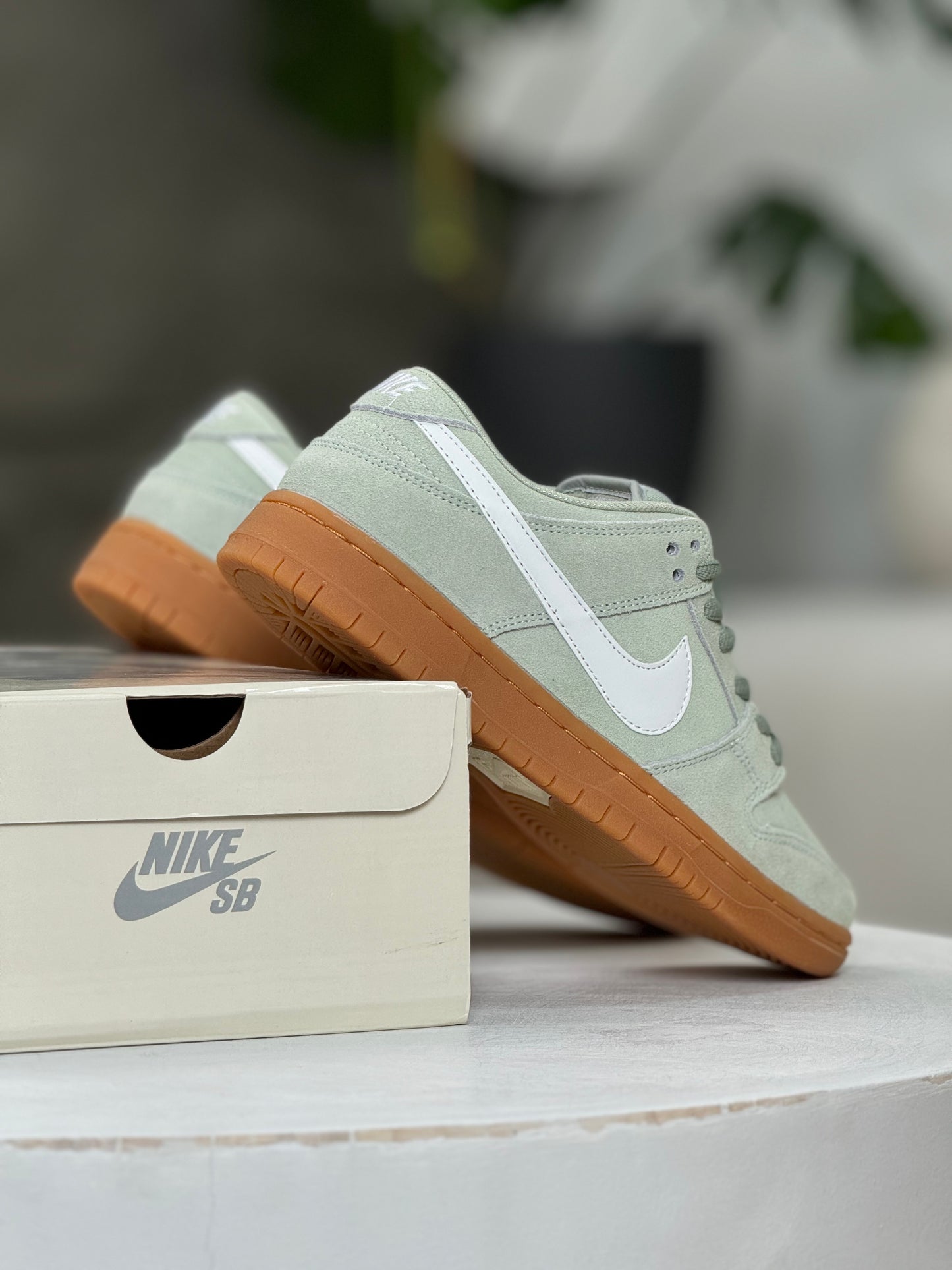 Nike SB Dunk Low Island Green Gum