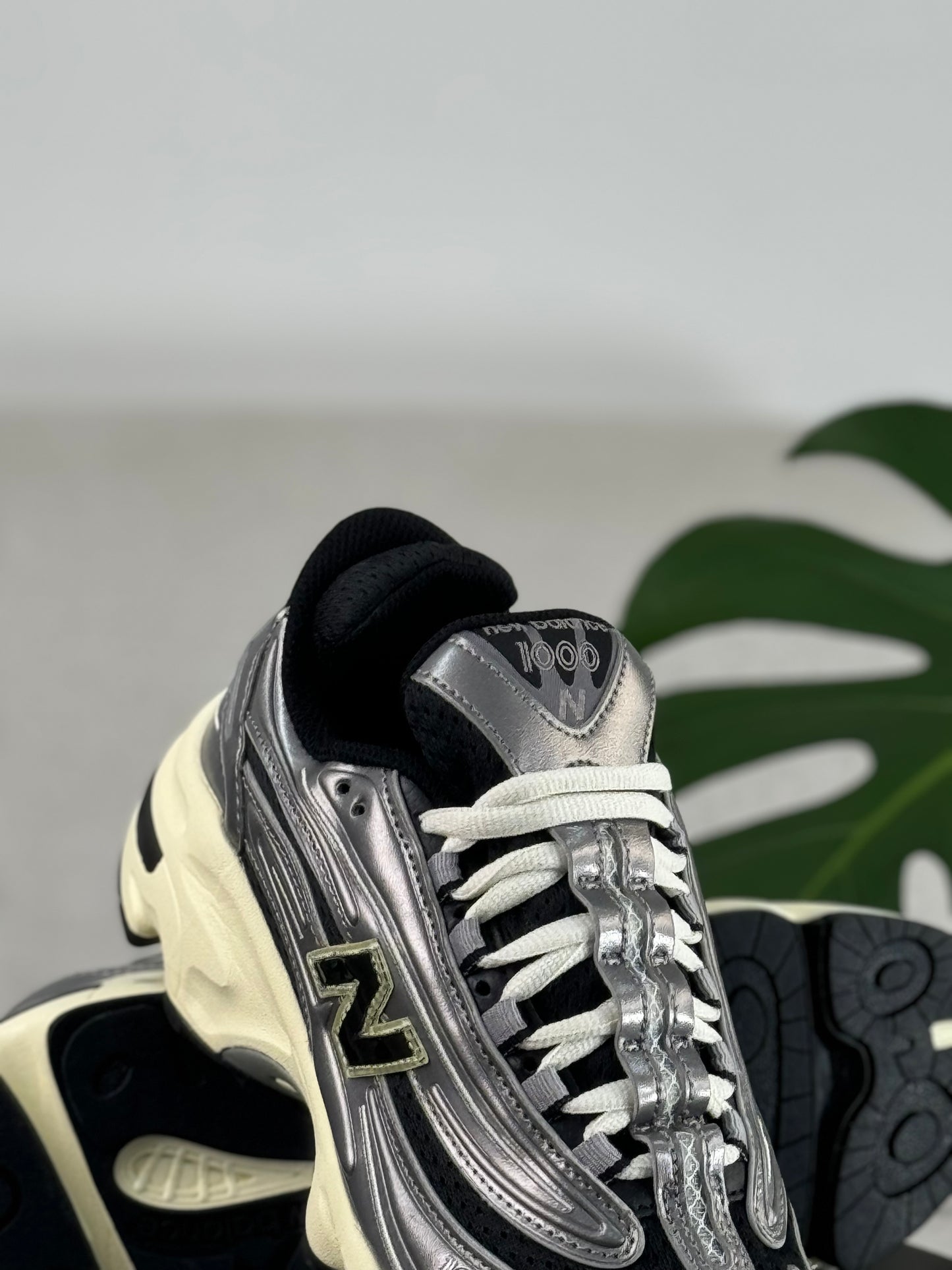 New Balance 1000 Silver Metallic