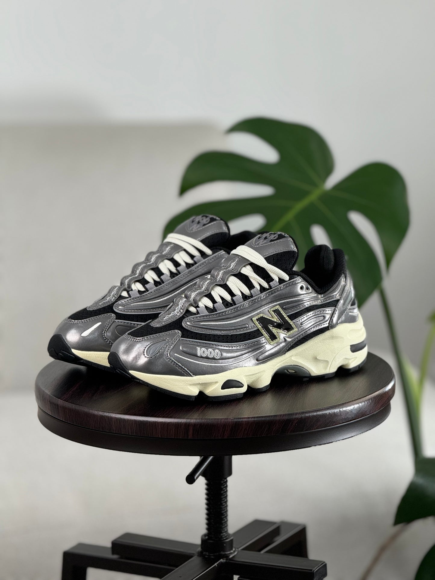 New Balance 1000 Silver Metallic