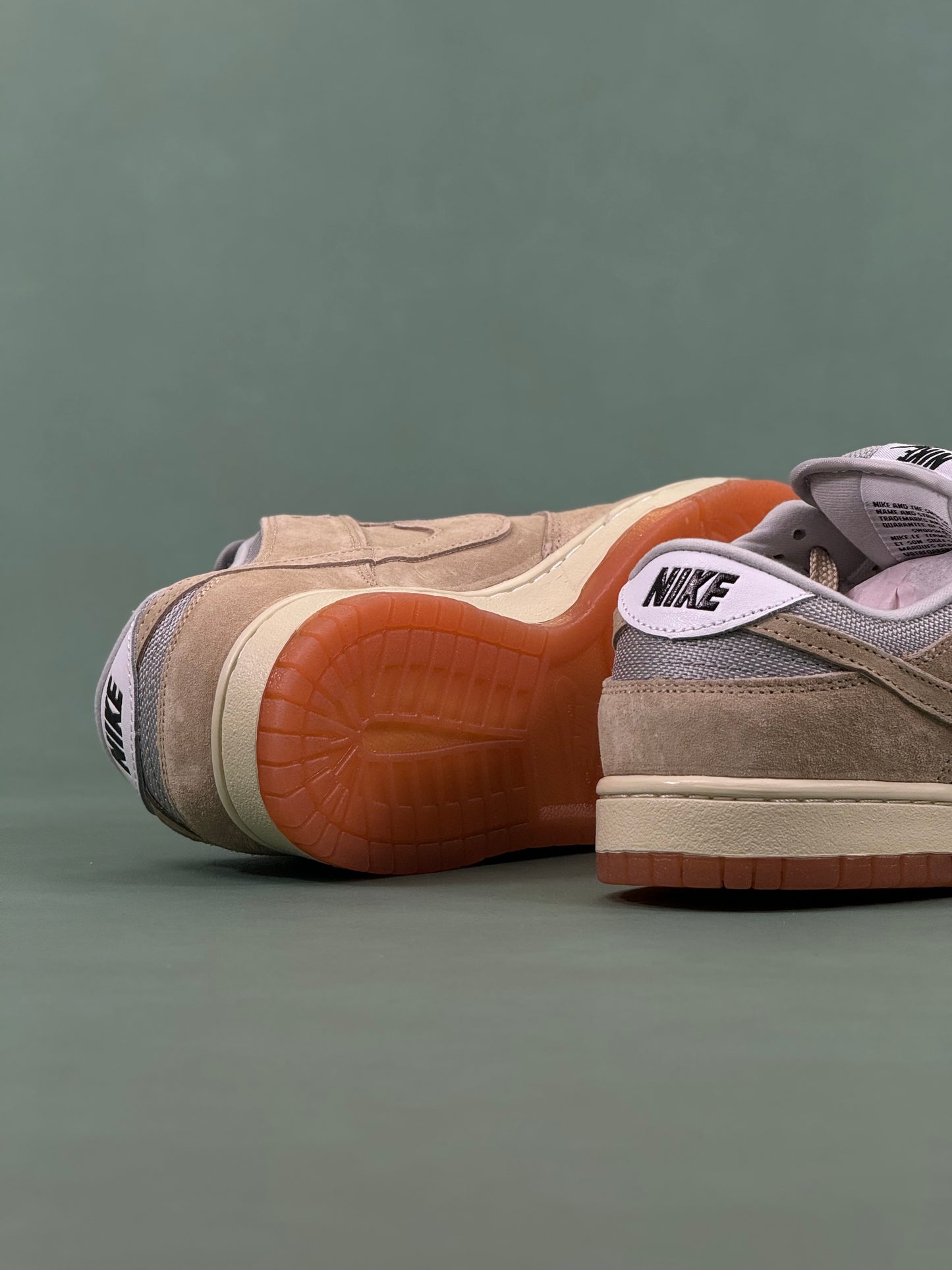 Nike Sb Dunk low Parachute beige