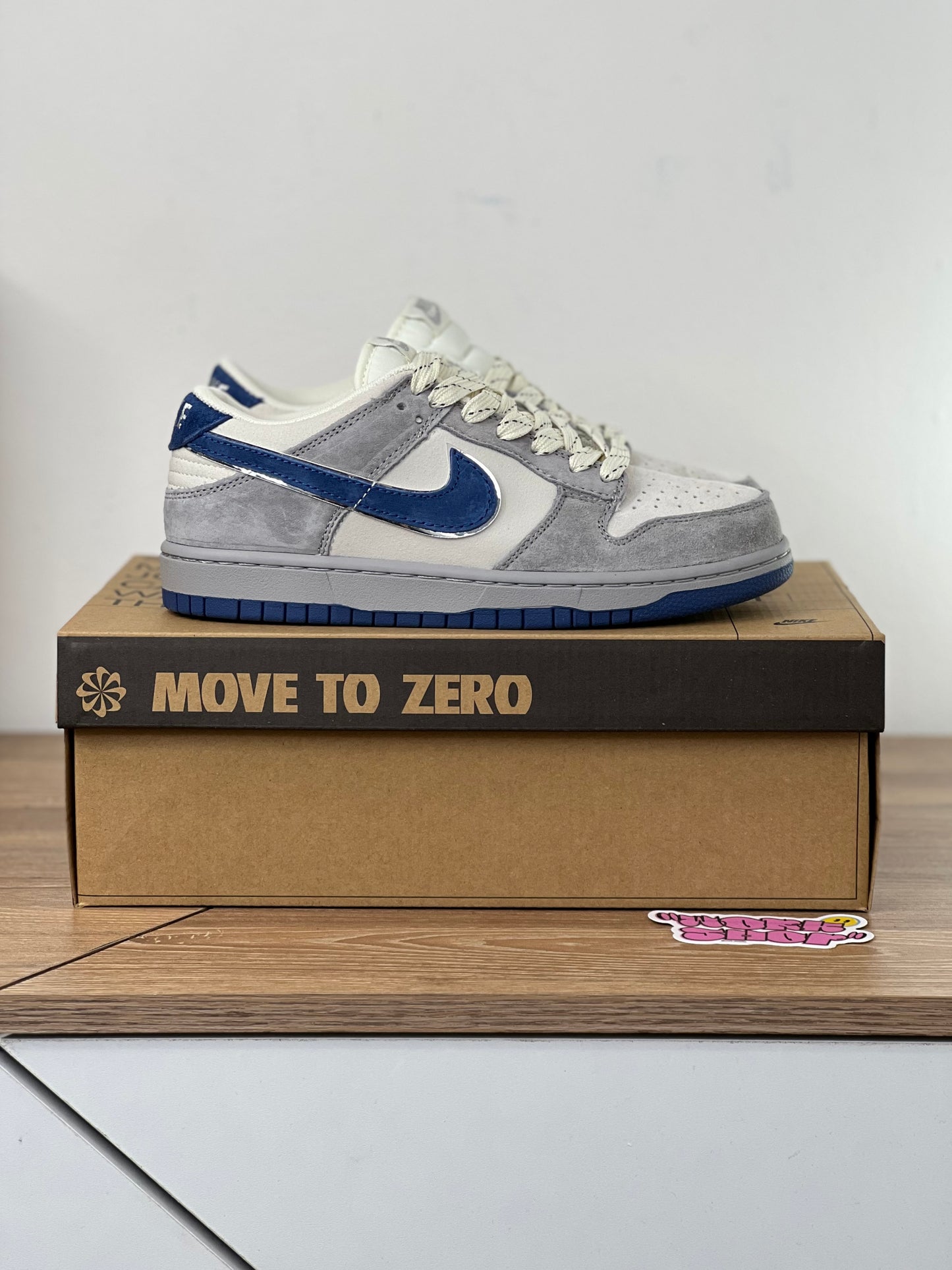 Nike SB Dunk Low Otomo