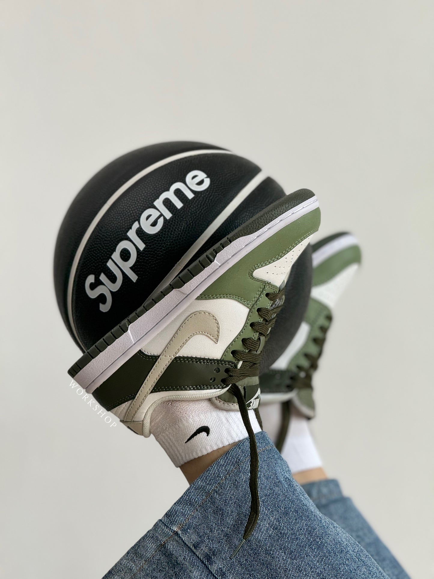 Nike Dunk Low “Oil Green” / On-Foot Preview