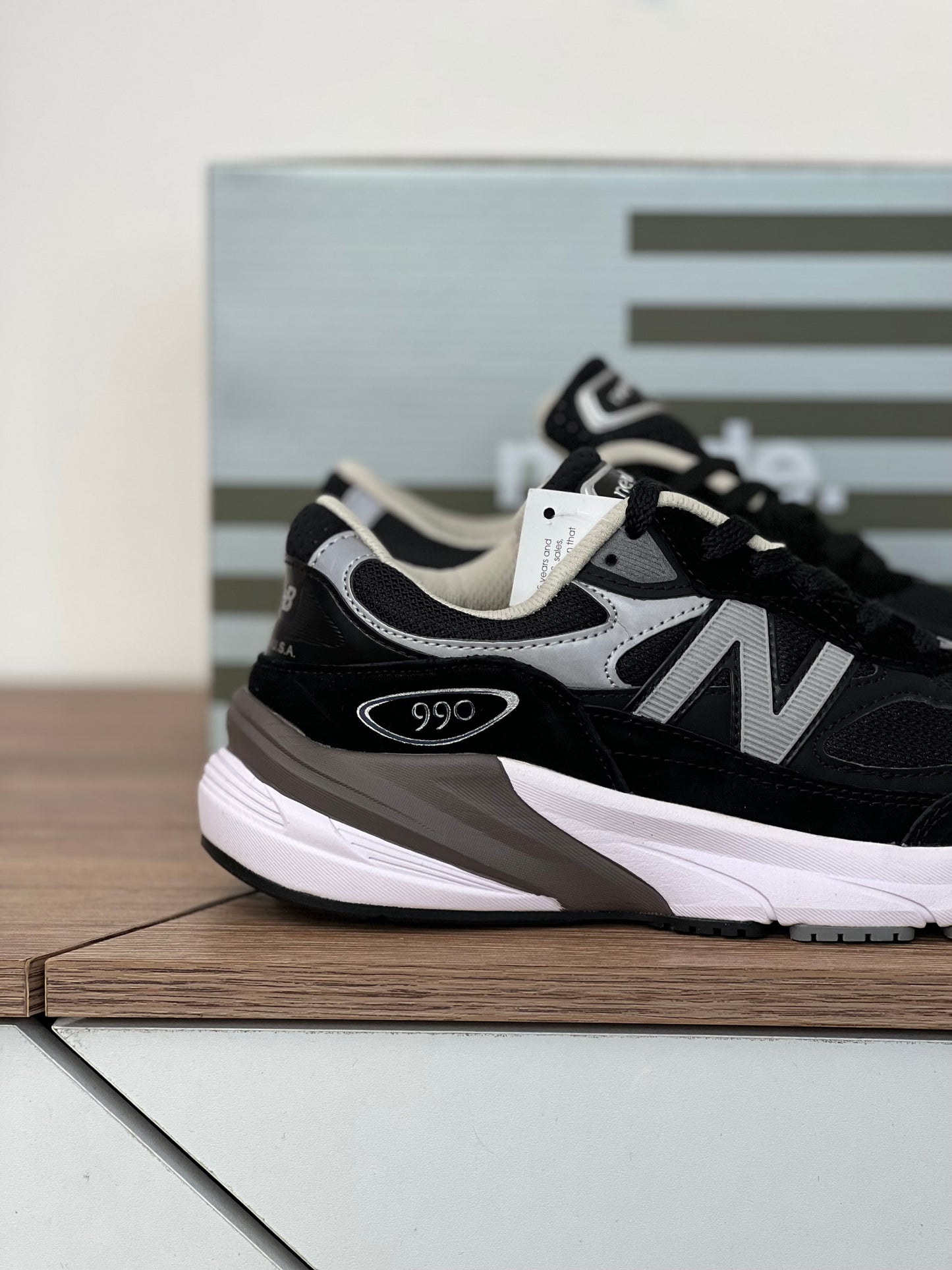 New Balance 990v6