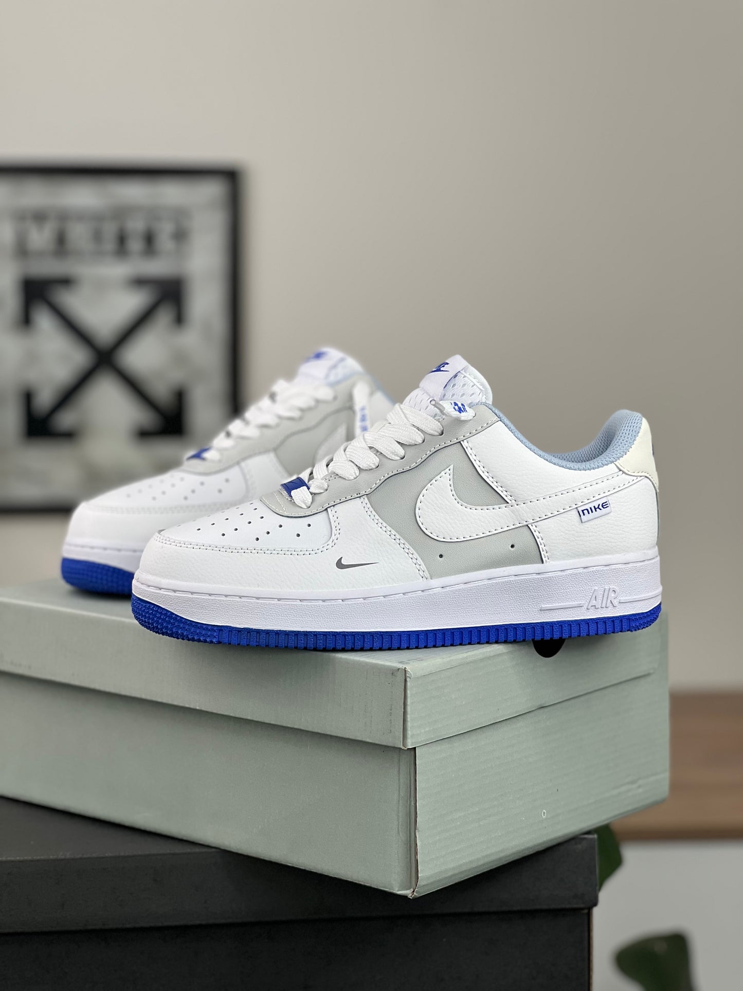 Air Force One Low