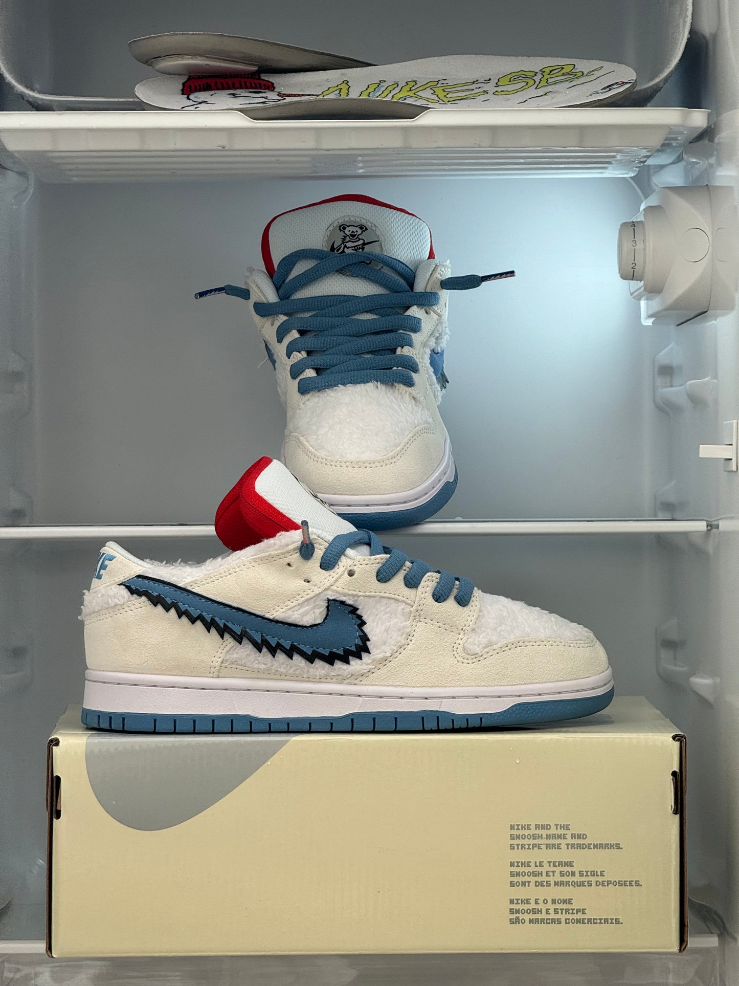 Nike Sb Dunk Low Abominable