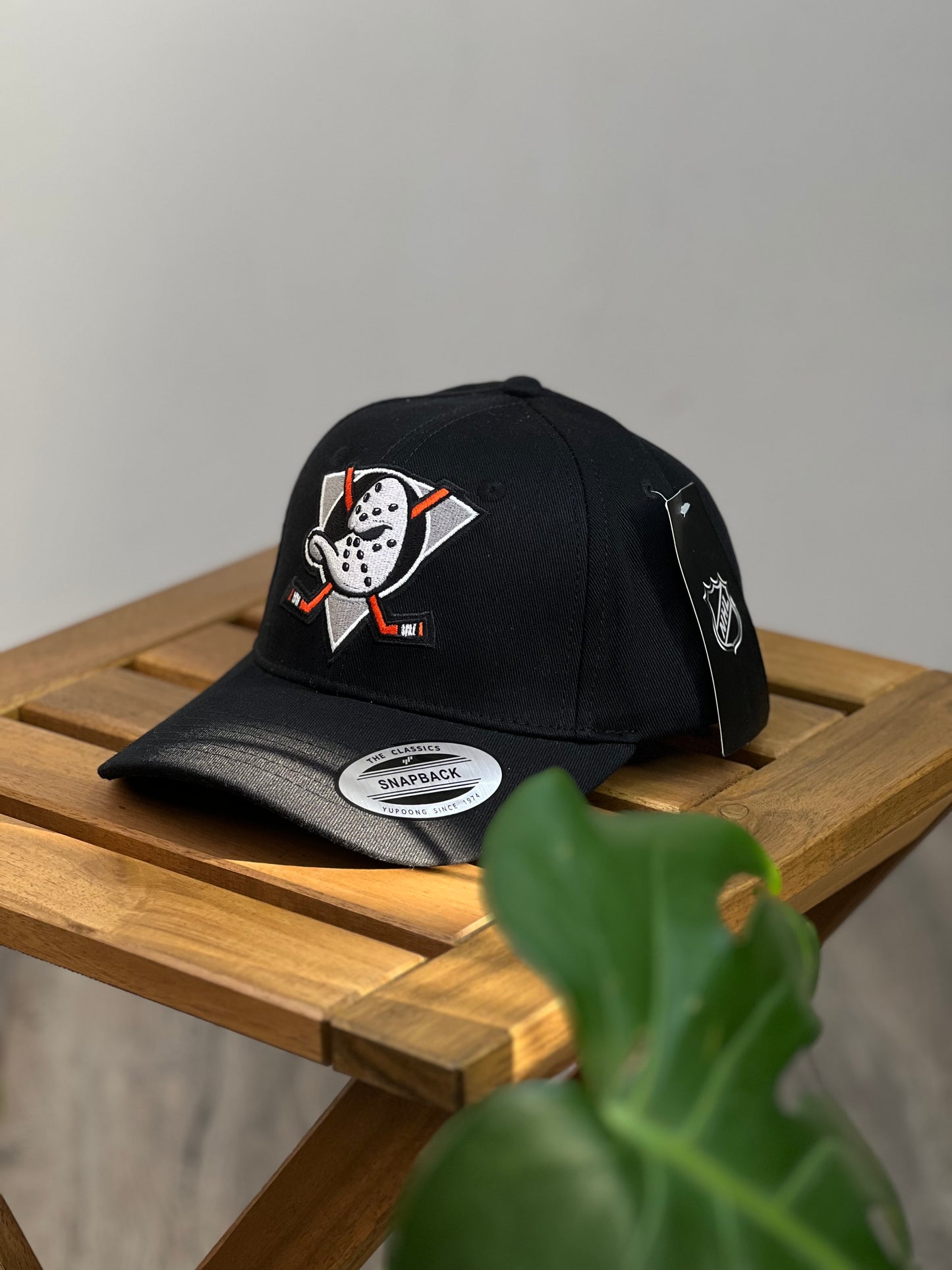 Gorra Anaheim Ducks Black Crest