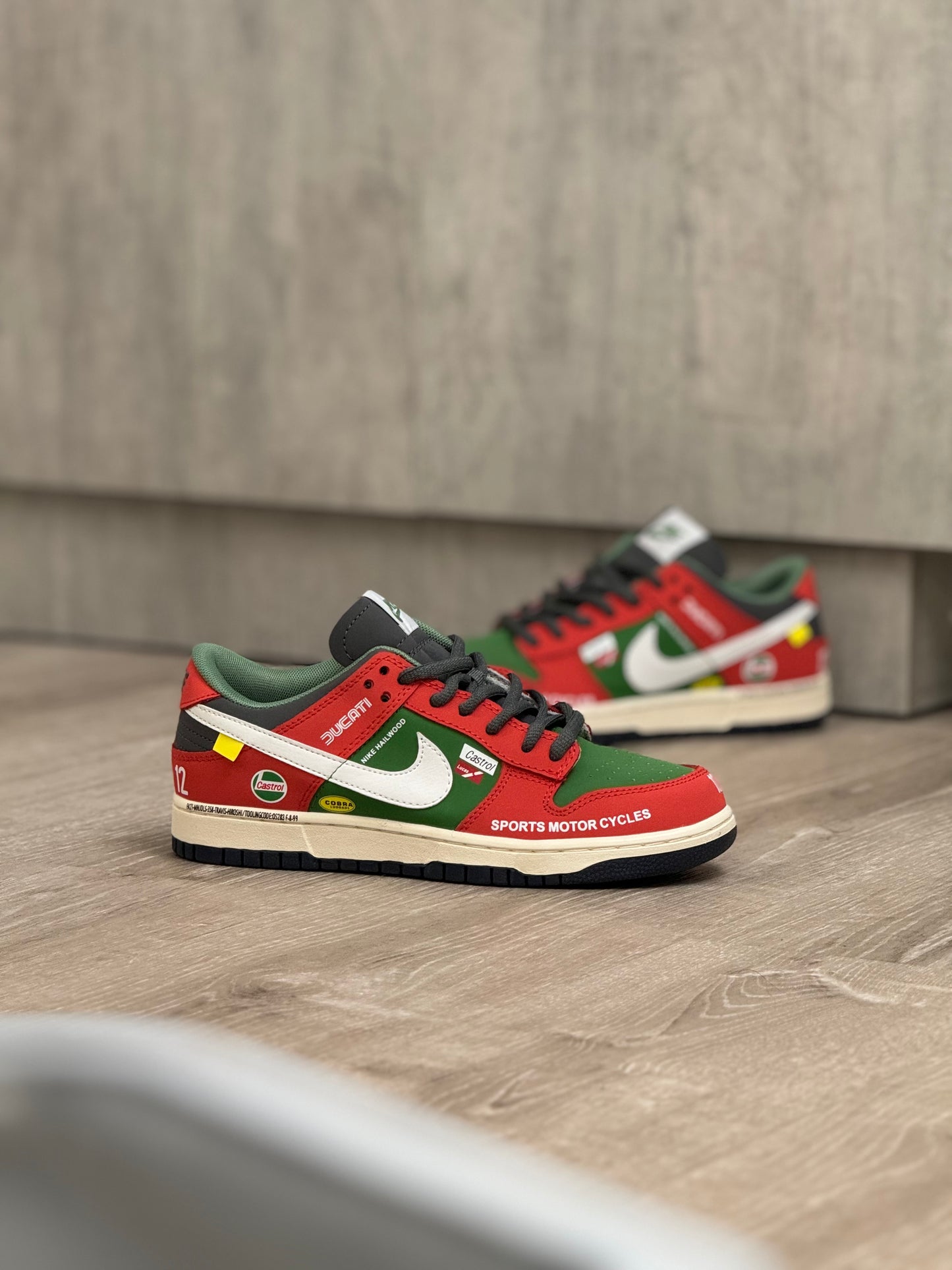 Nike Sb Dunk Low x Ducati Concepto