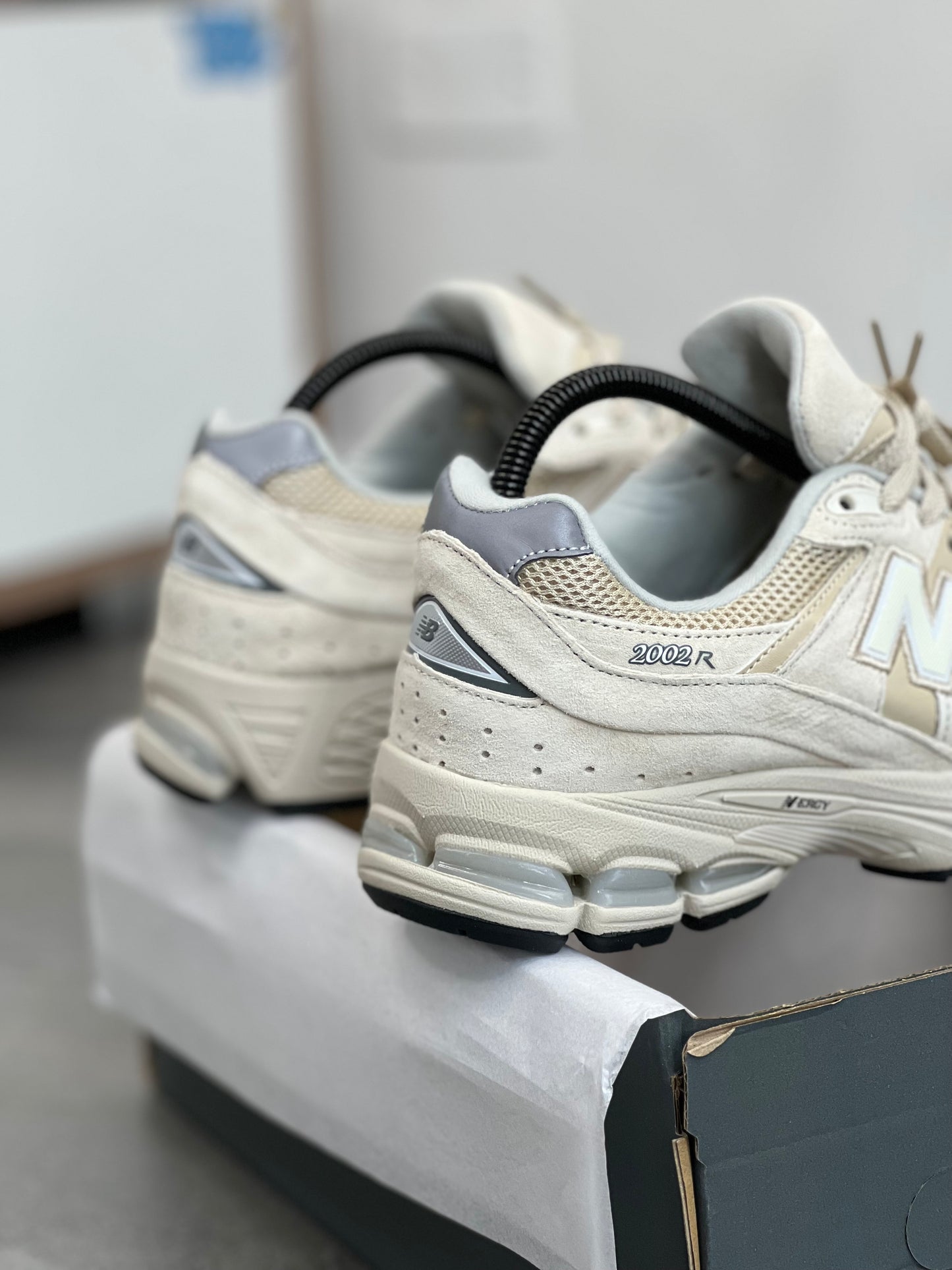 New Balance 2002r