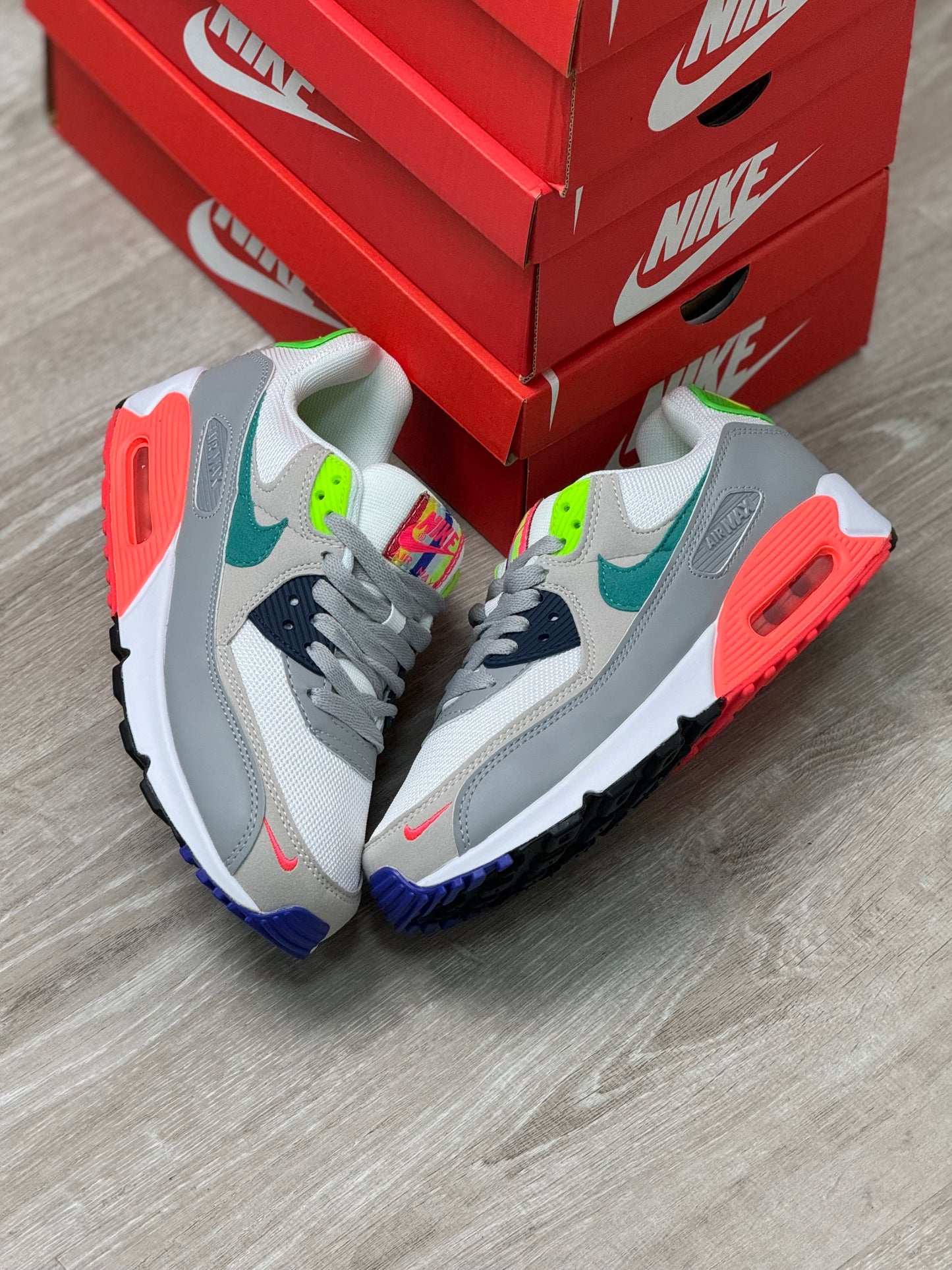 Nike Air Max 90 Evolution of Icons