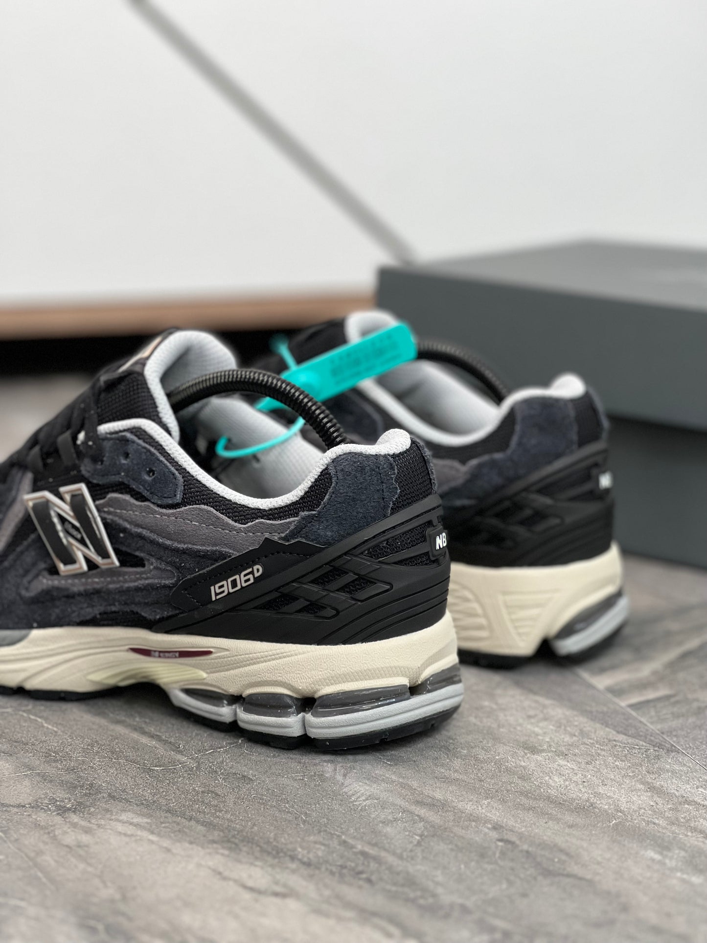 New Balance 1906D