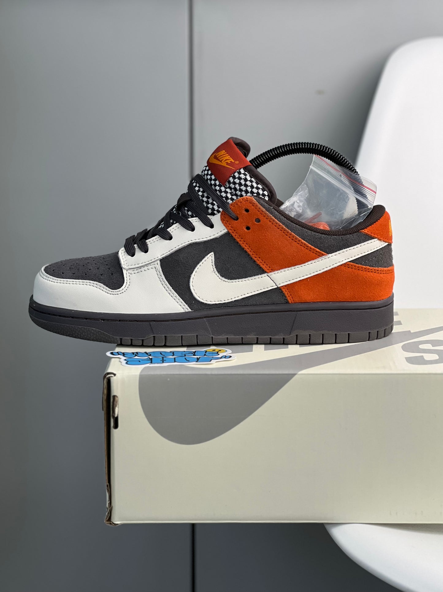 Nike Sb Dunk Low Red Panda