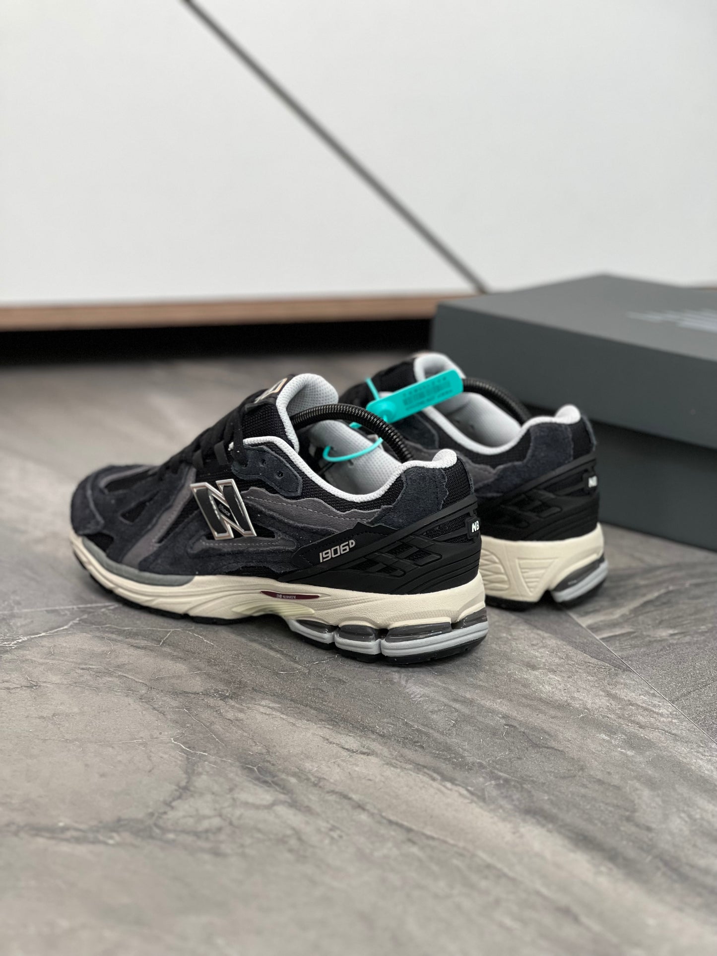 New Balance 1906D
