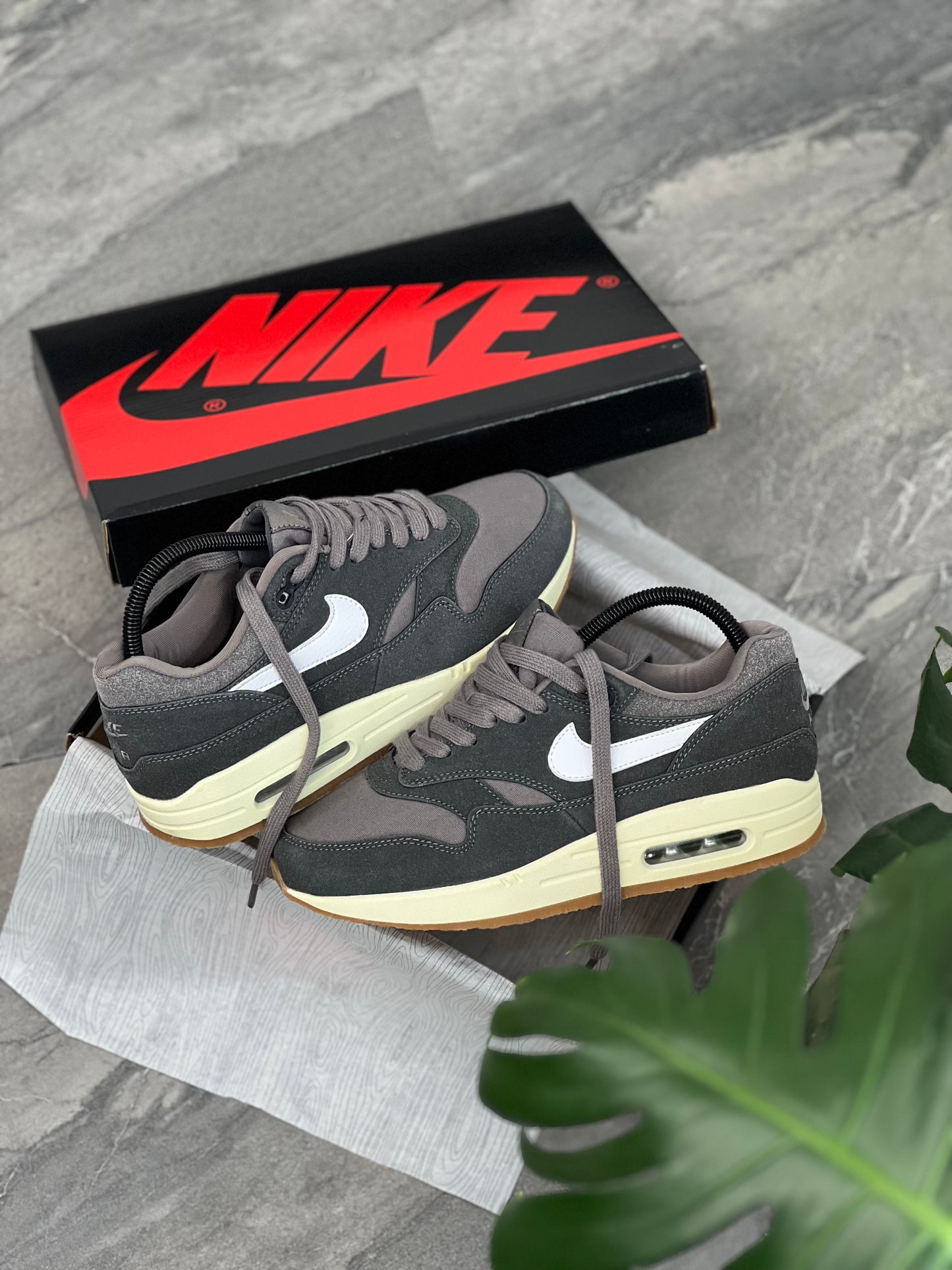 Nike Air Max 1 Premium Low Crepe - Soft Grey