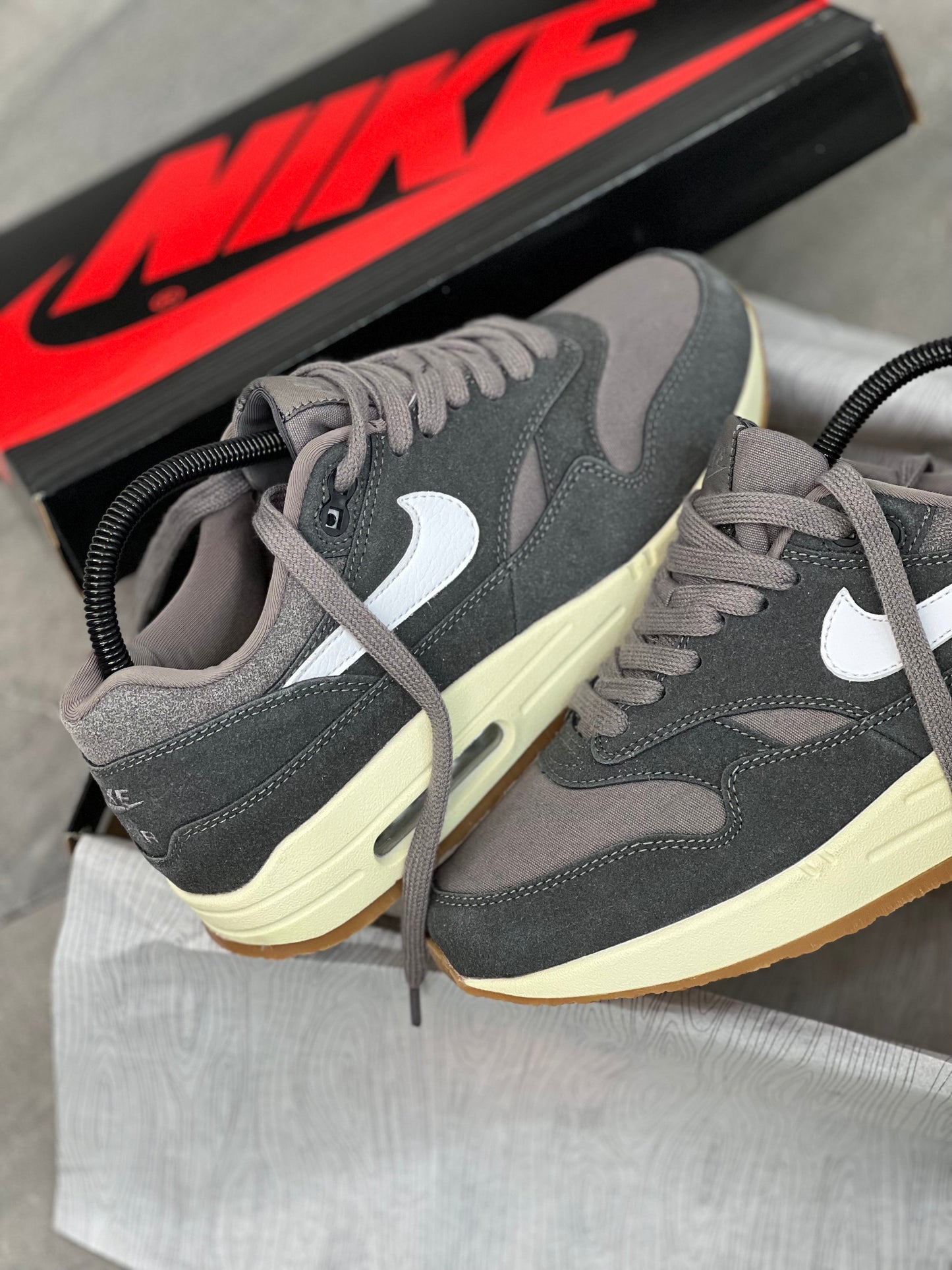 Nike Air Max 1 Premium Low Crepe - Soft Grey