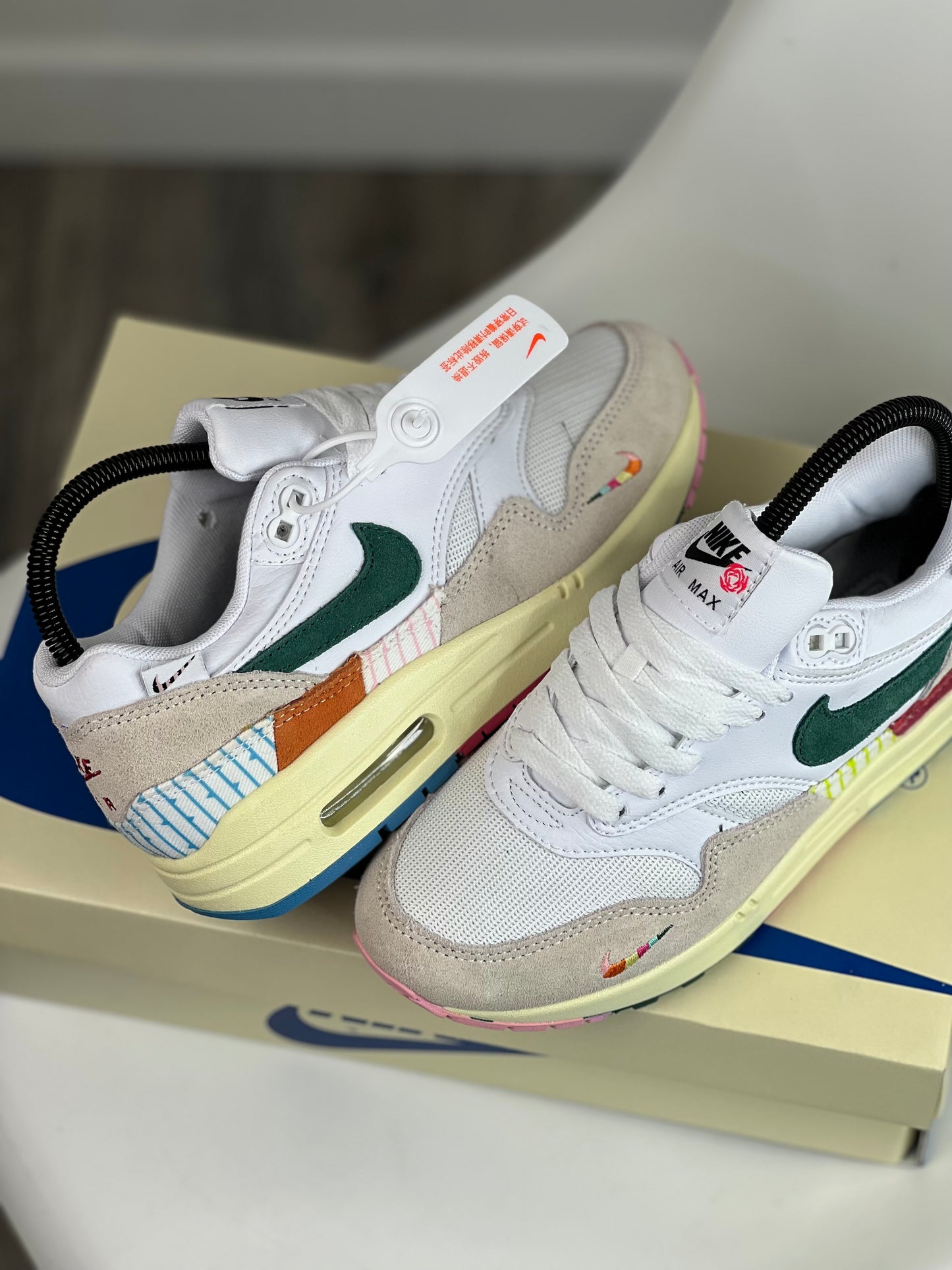 Nike Air Max 1 All Petals United