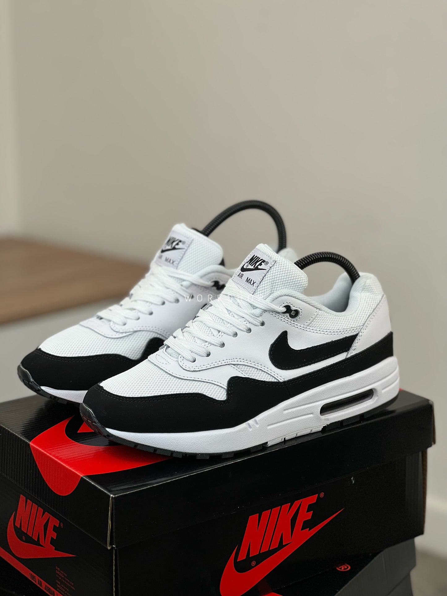 Nike Air Max White Black