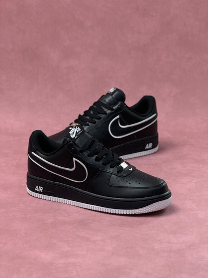 Nike Air Force One LX