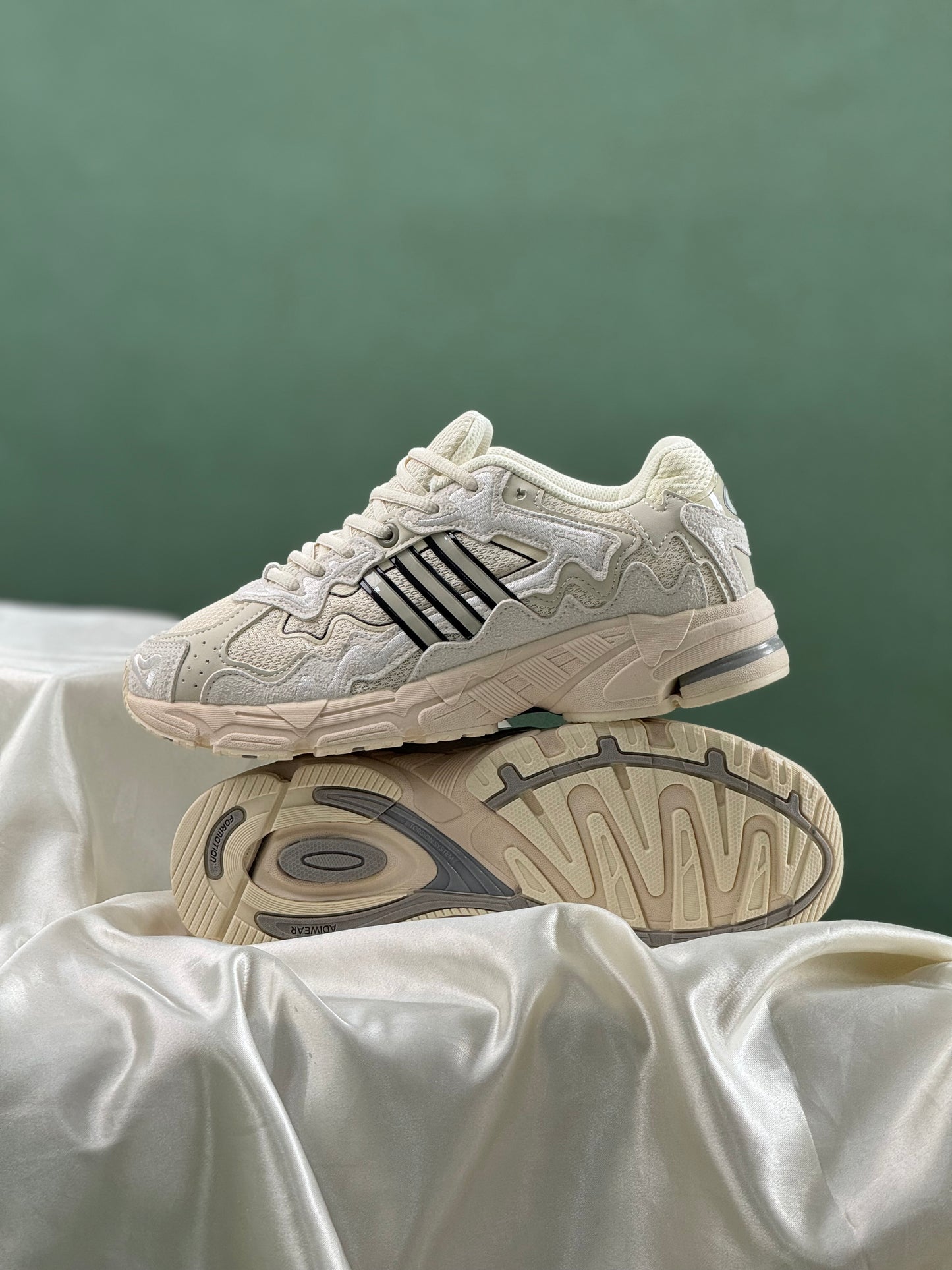 Adidas Response CL x Bad Bunny Wonder White