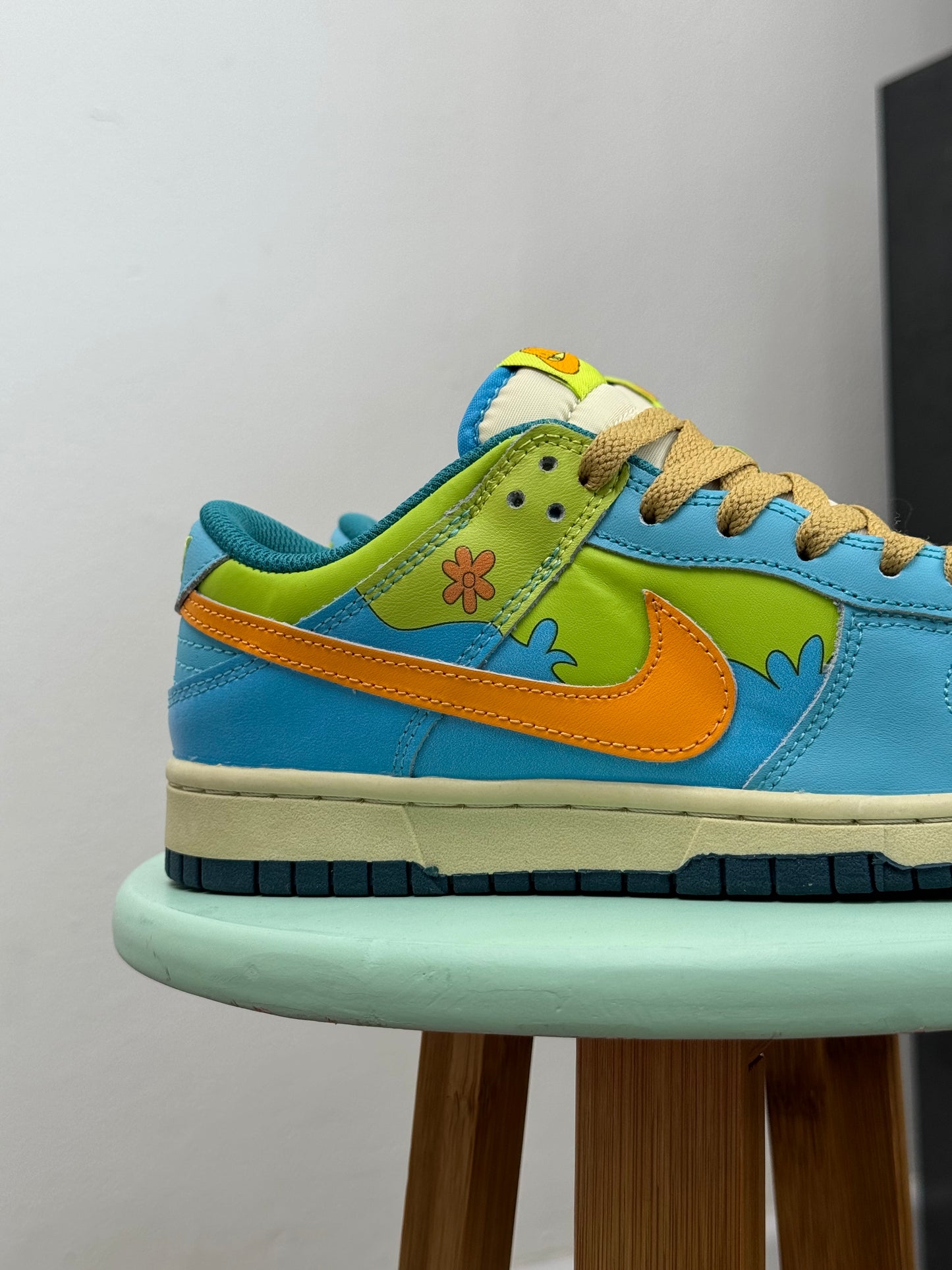 Nike Dunk Low x Scooby Doo