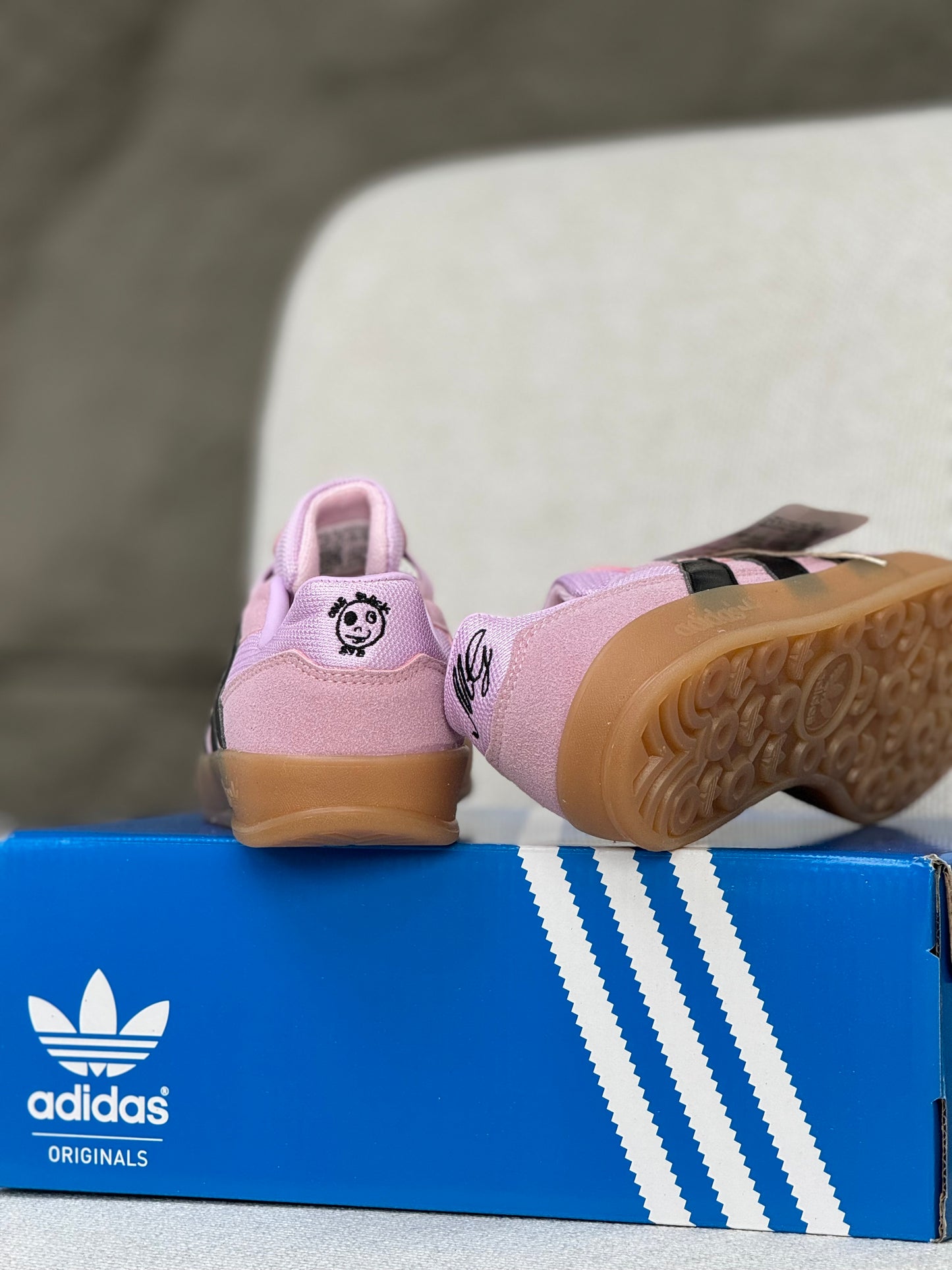 Adidas Aloha Super x Mark Gonzales One Black Eye “Edición Limitada”