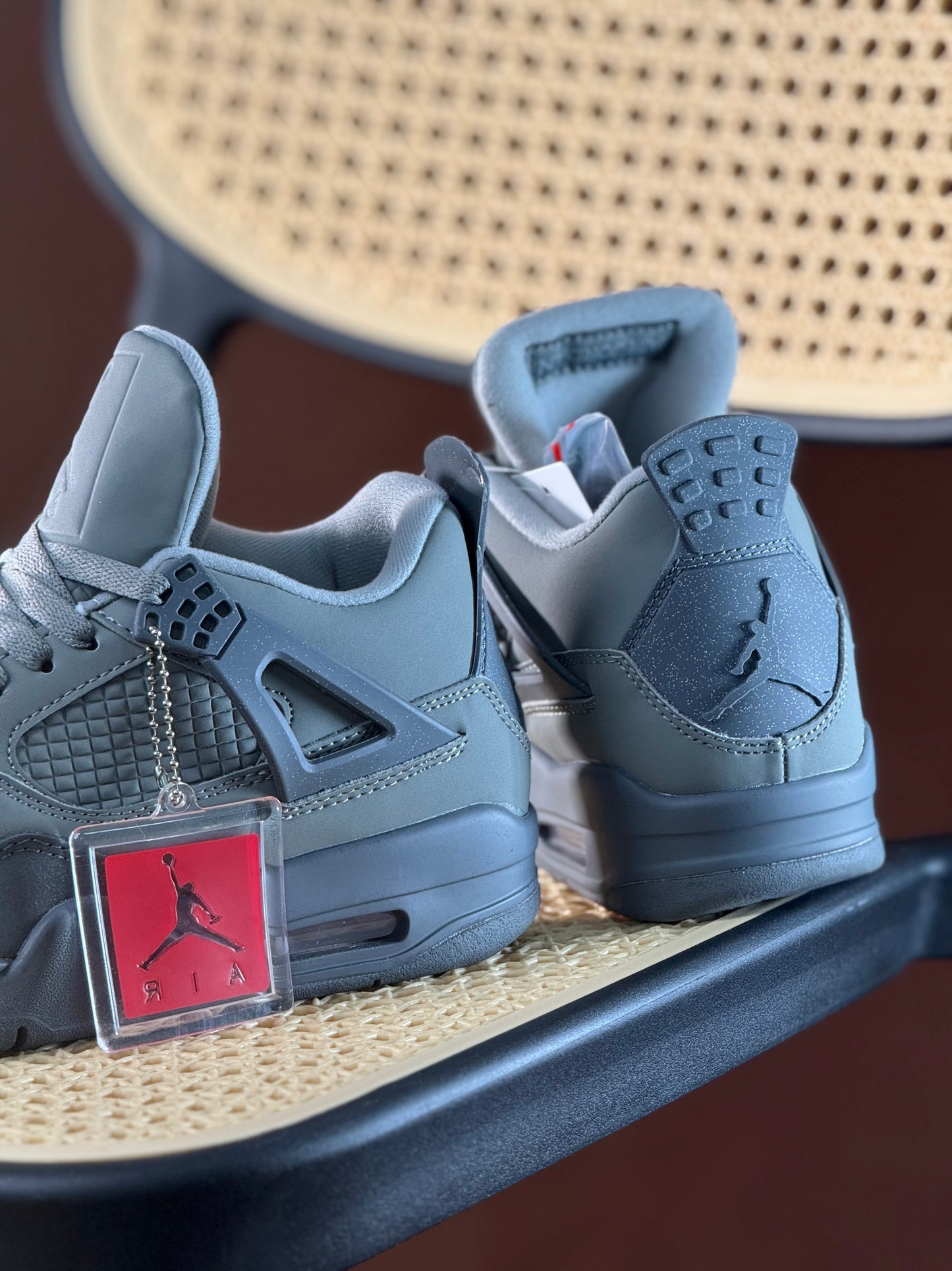 Air Jordan 4 SE Wet Cement