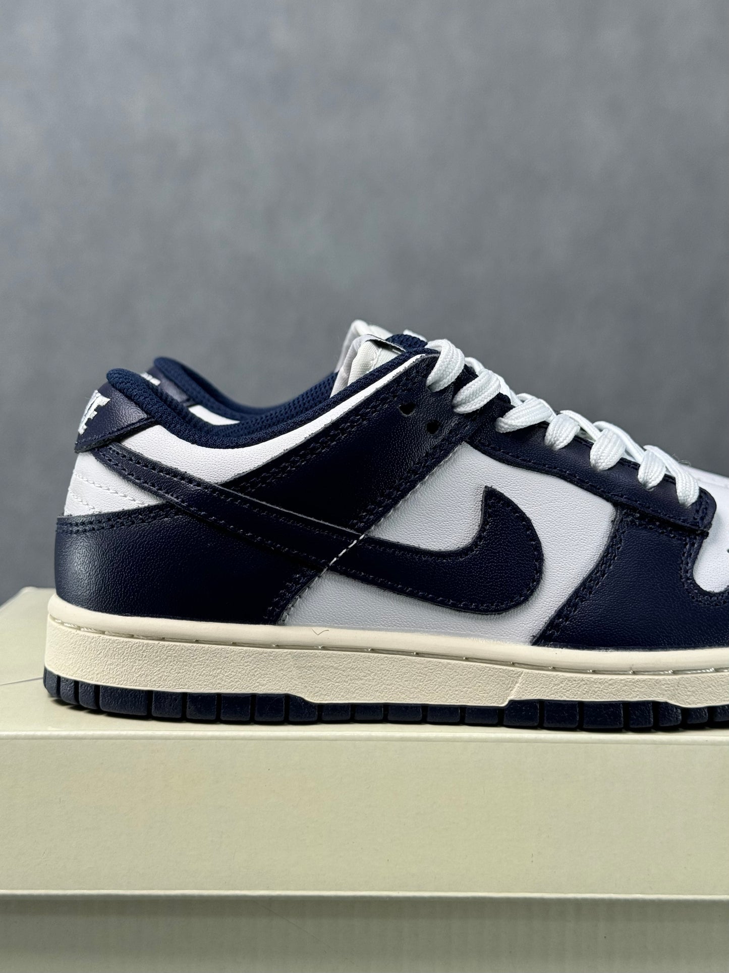 Nike Dunk Low Vintage Navy