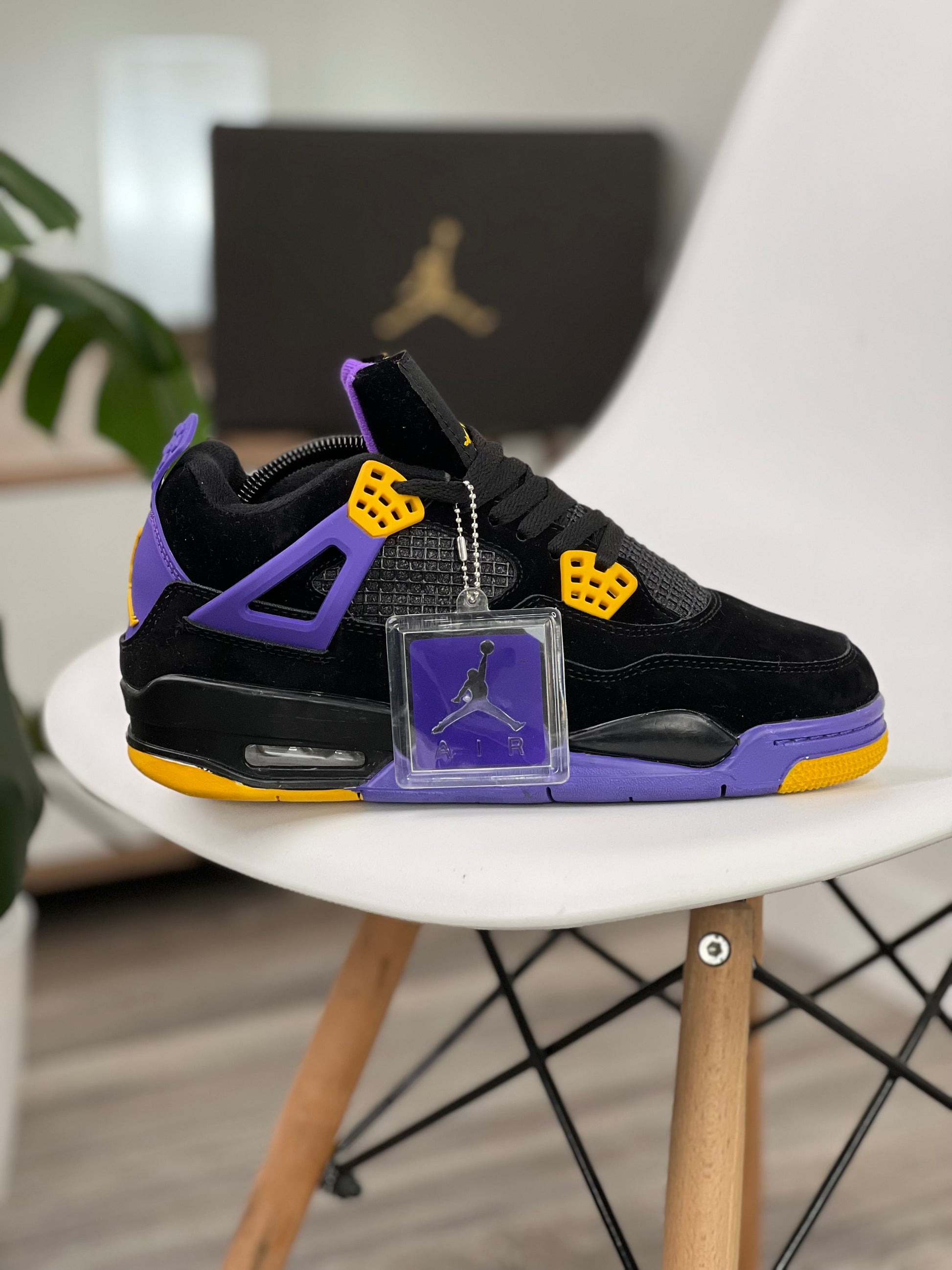 Air Jordan 4 Lakers – workshop