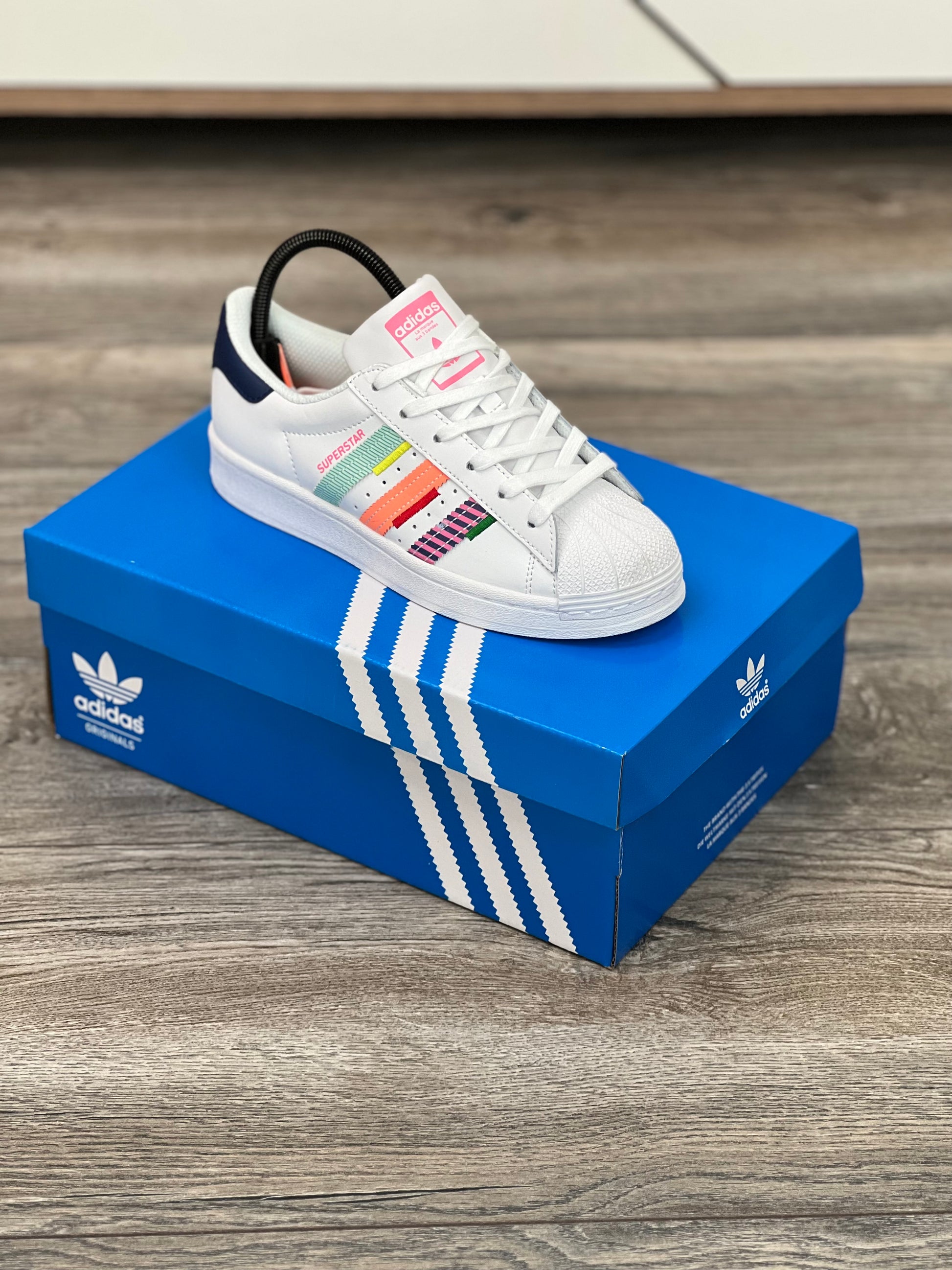 Adidas Superstar Photo De Adidas Colores De Adidas Superstar