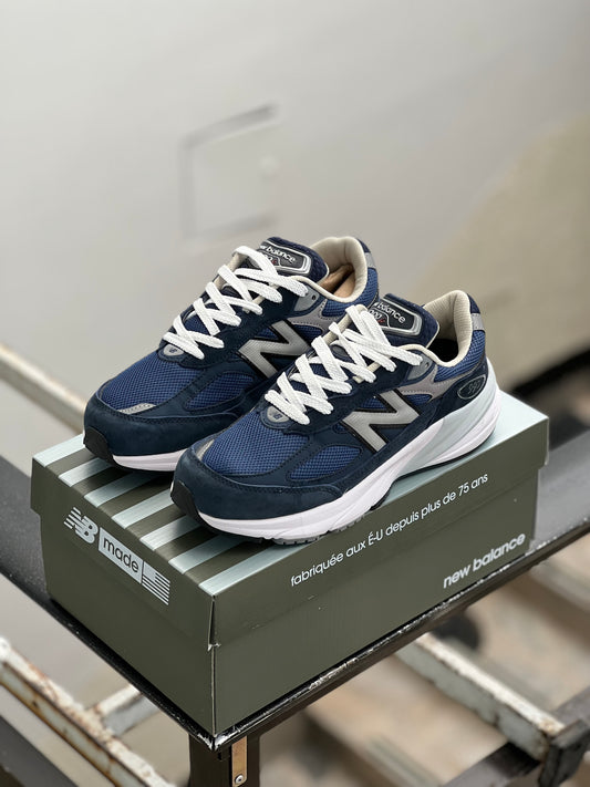 New Balance 990v6