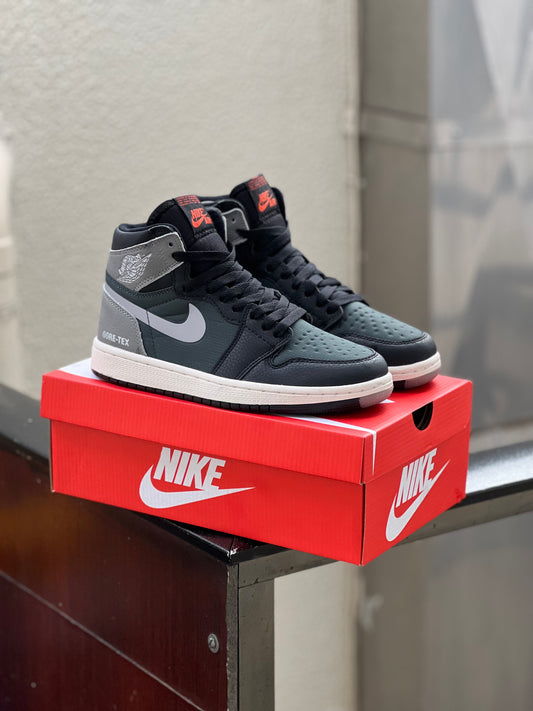 Air Jordan 1 Retro High Gore-Tex Black Particle Grey