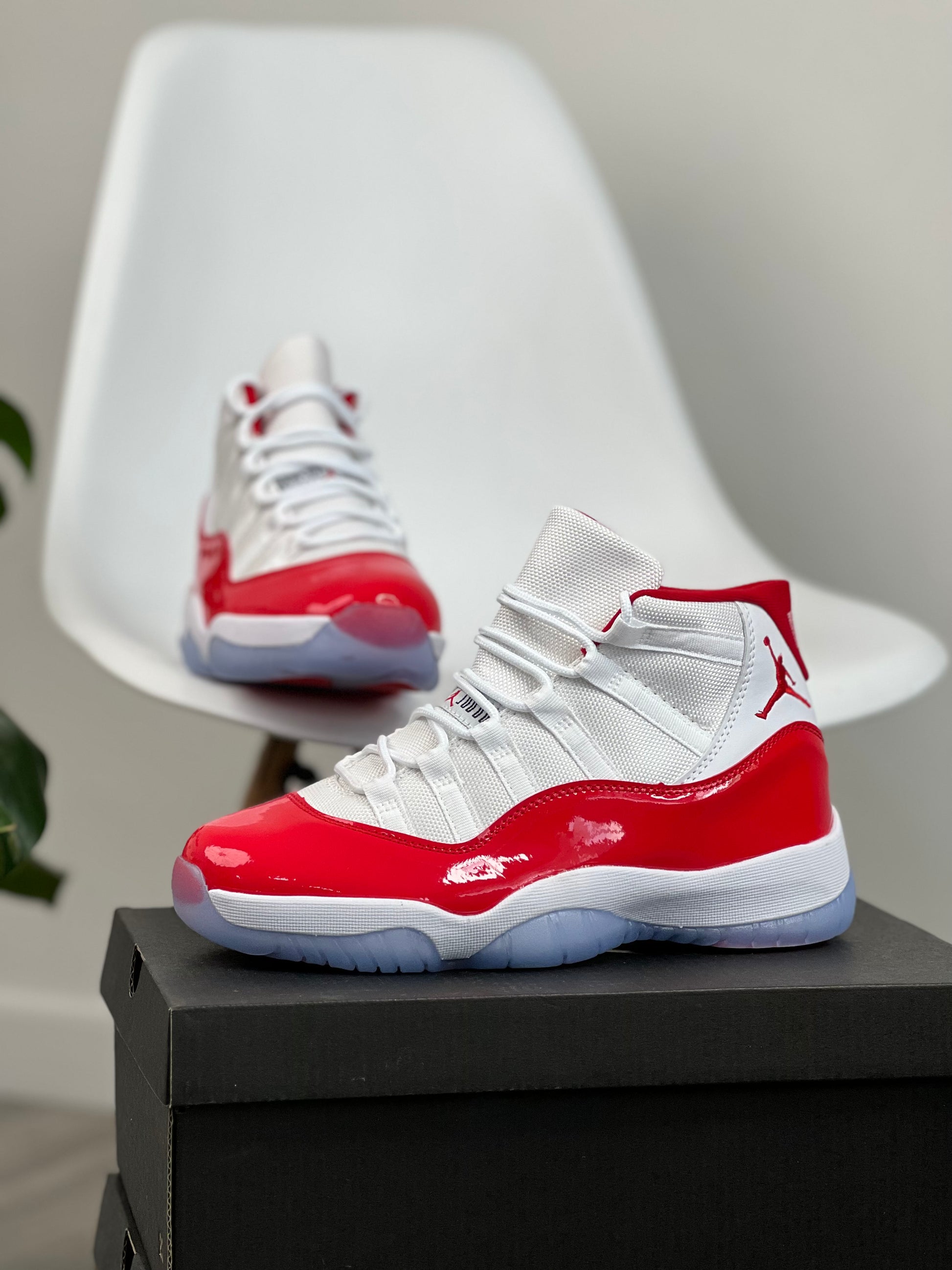 Tenis para Básquetbol Air Jordan 11 Retro Cherry de Hombre