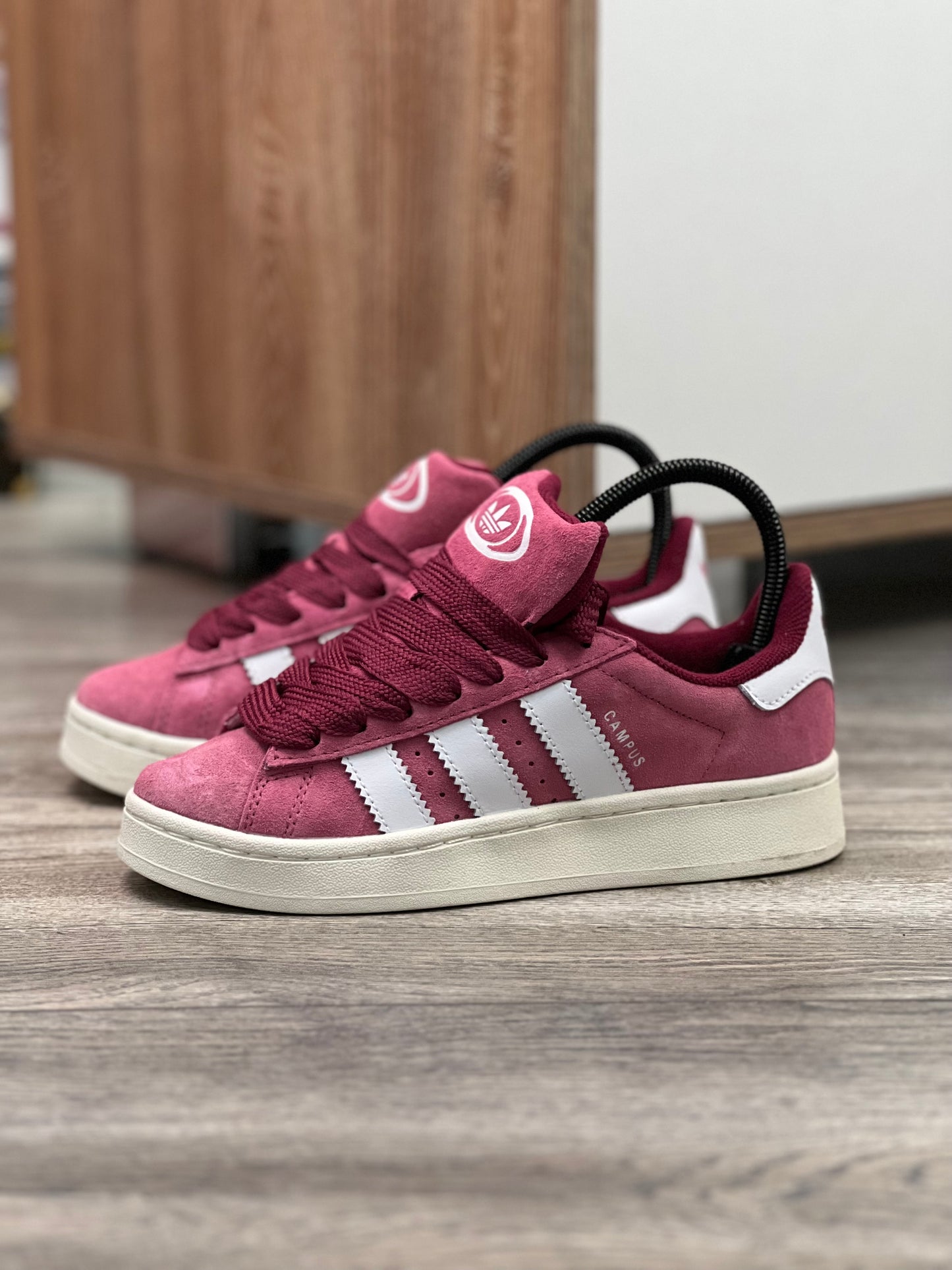 Adidas Campus 00s