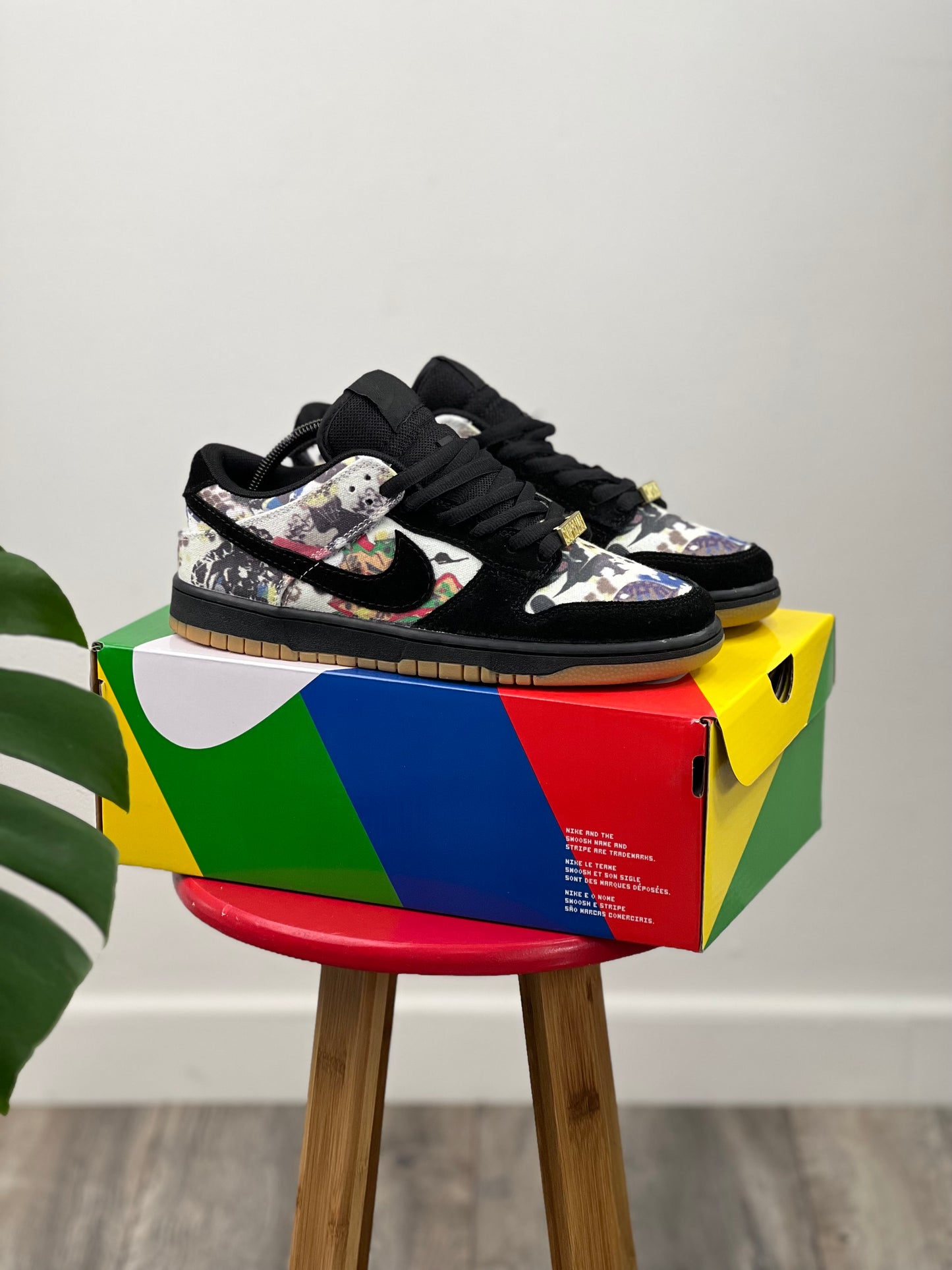 Nike SB Dunk Low Supreme Rammellzee