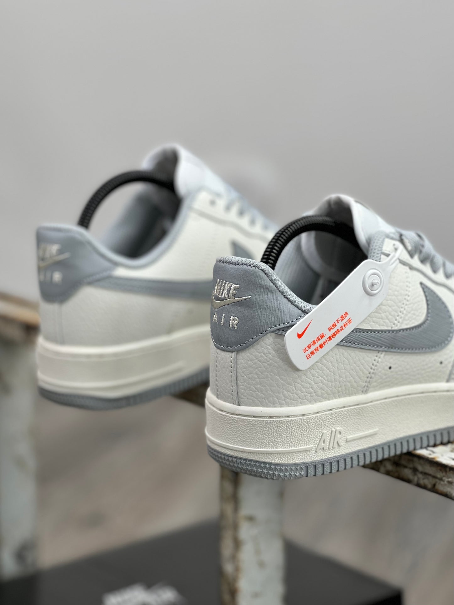 Air Force One Low