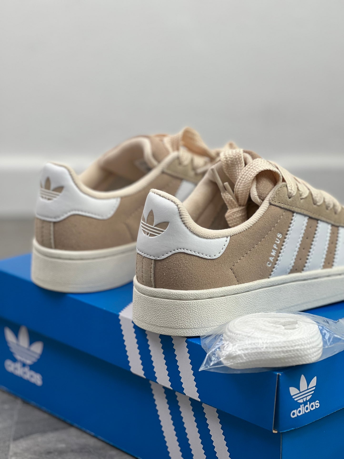 Adidas campus 00