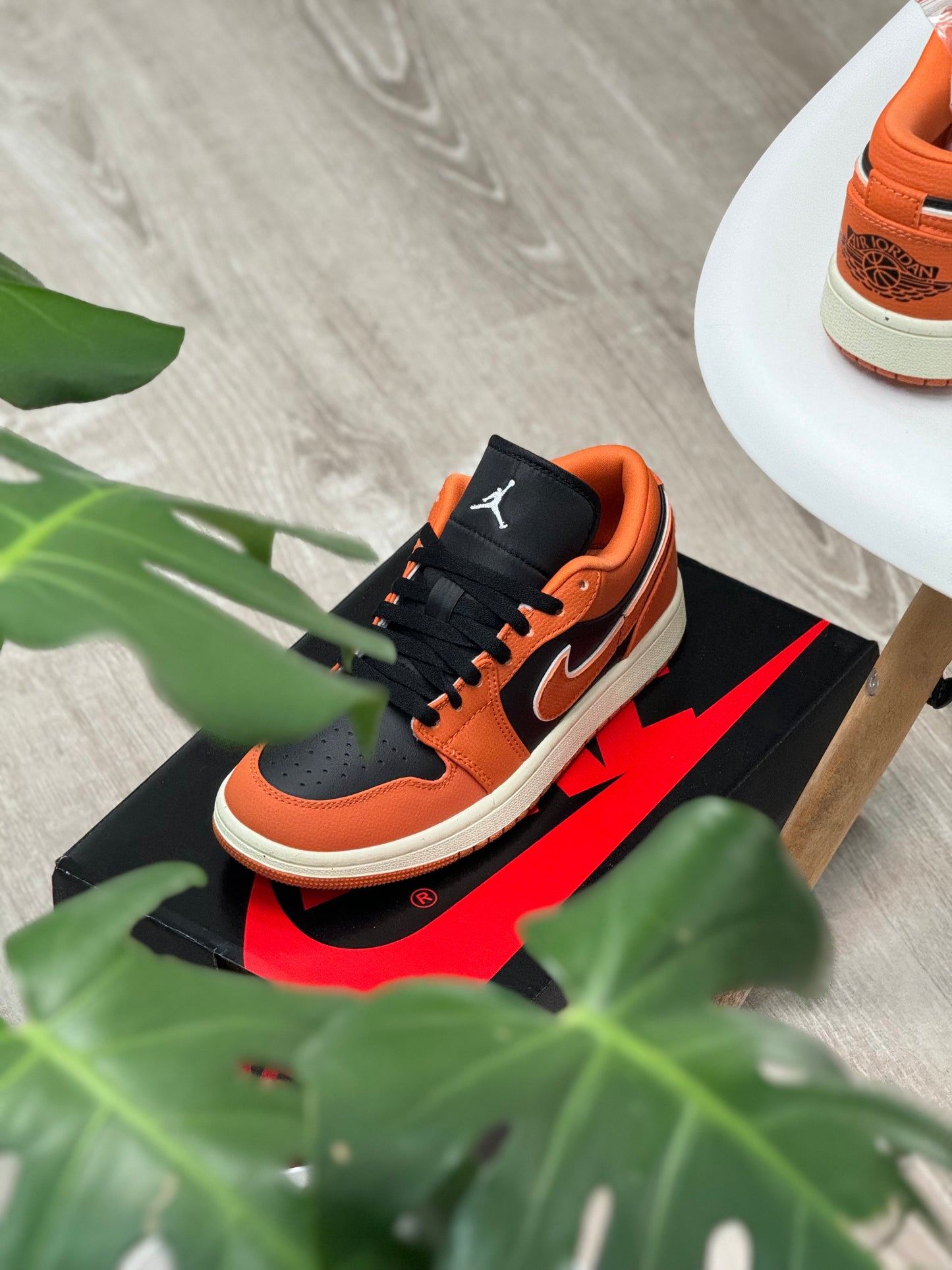 Air Jordan 1 Low SE "Sport Spice" W