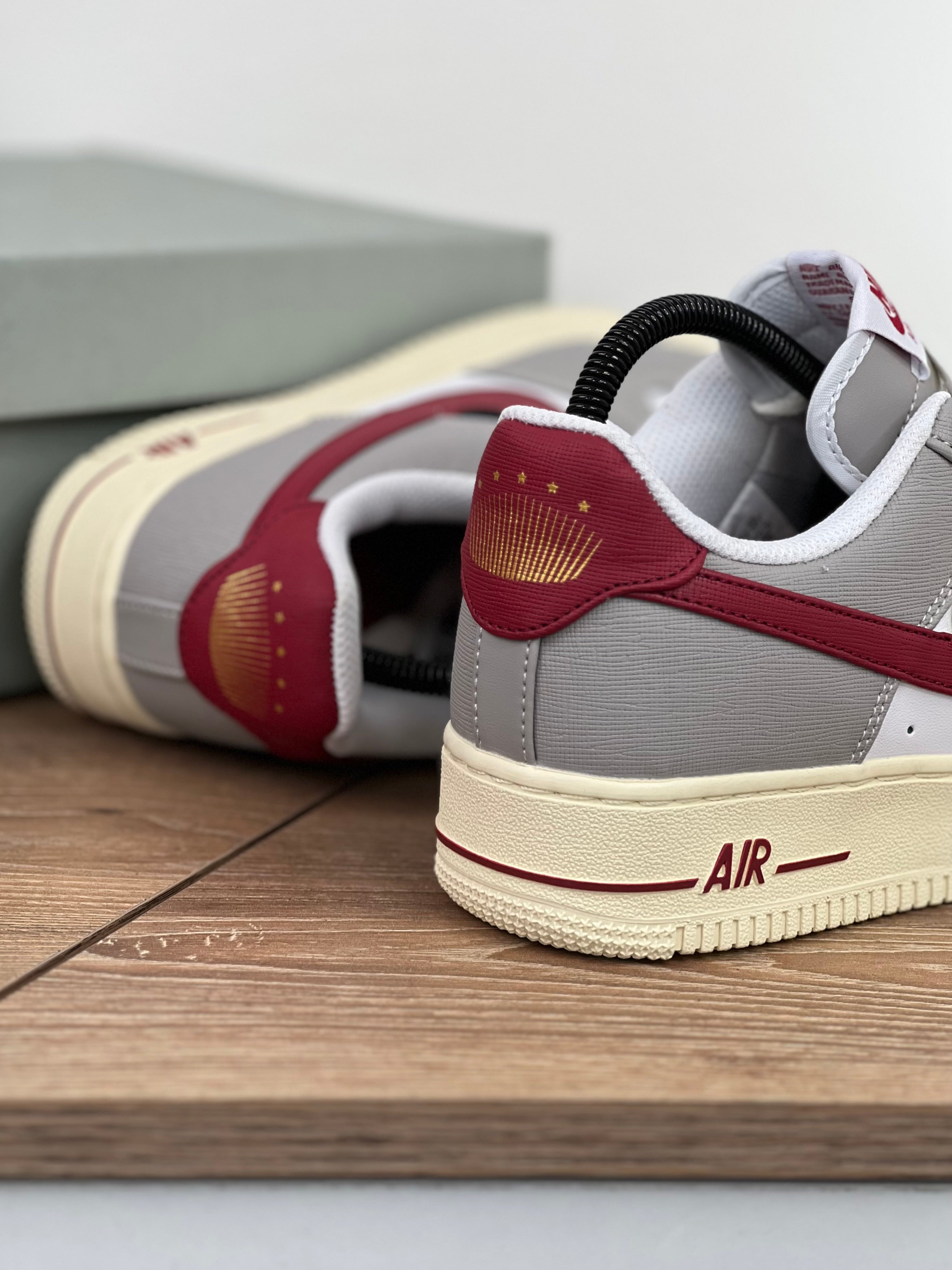 Air Force One Low SE Swoosh Pocket