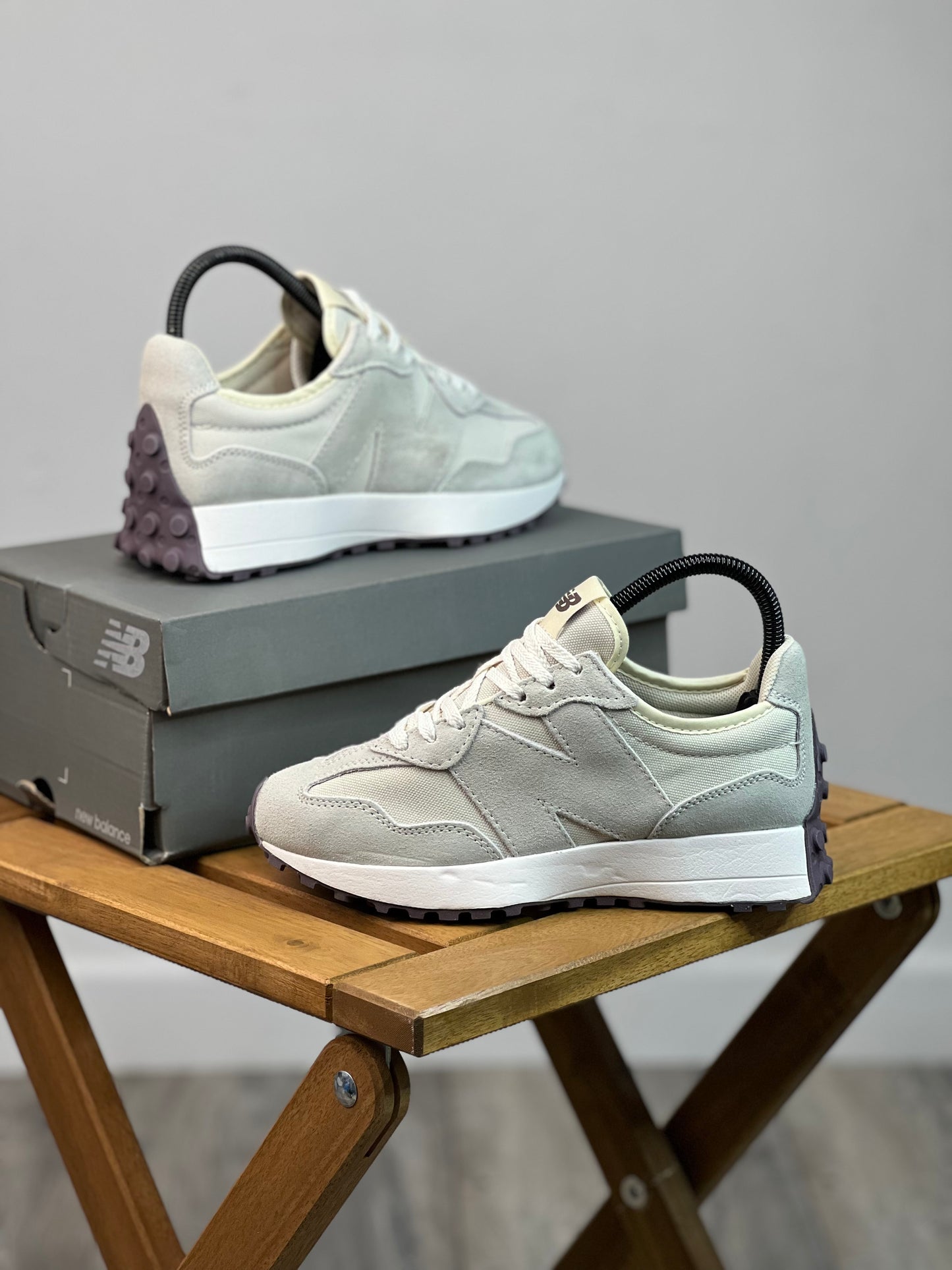 New Balance 327 Angora