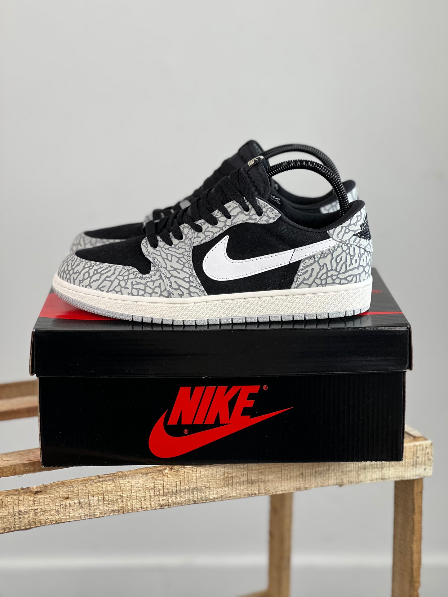 Air Jordan 1 Retro Low OG Black Cement