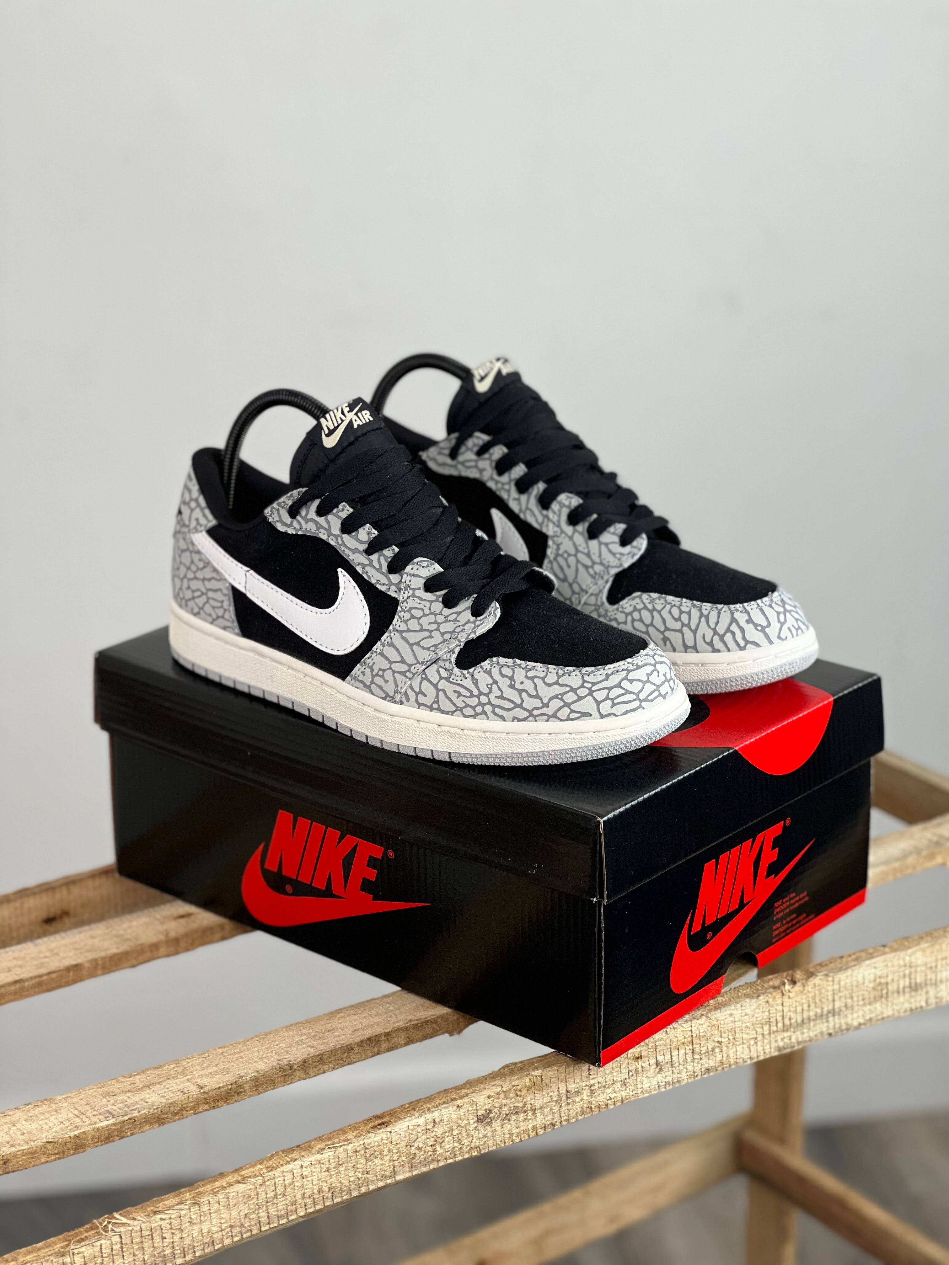 Air Jordan 1 Retro Low OG Black Cement – workshop