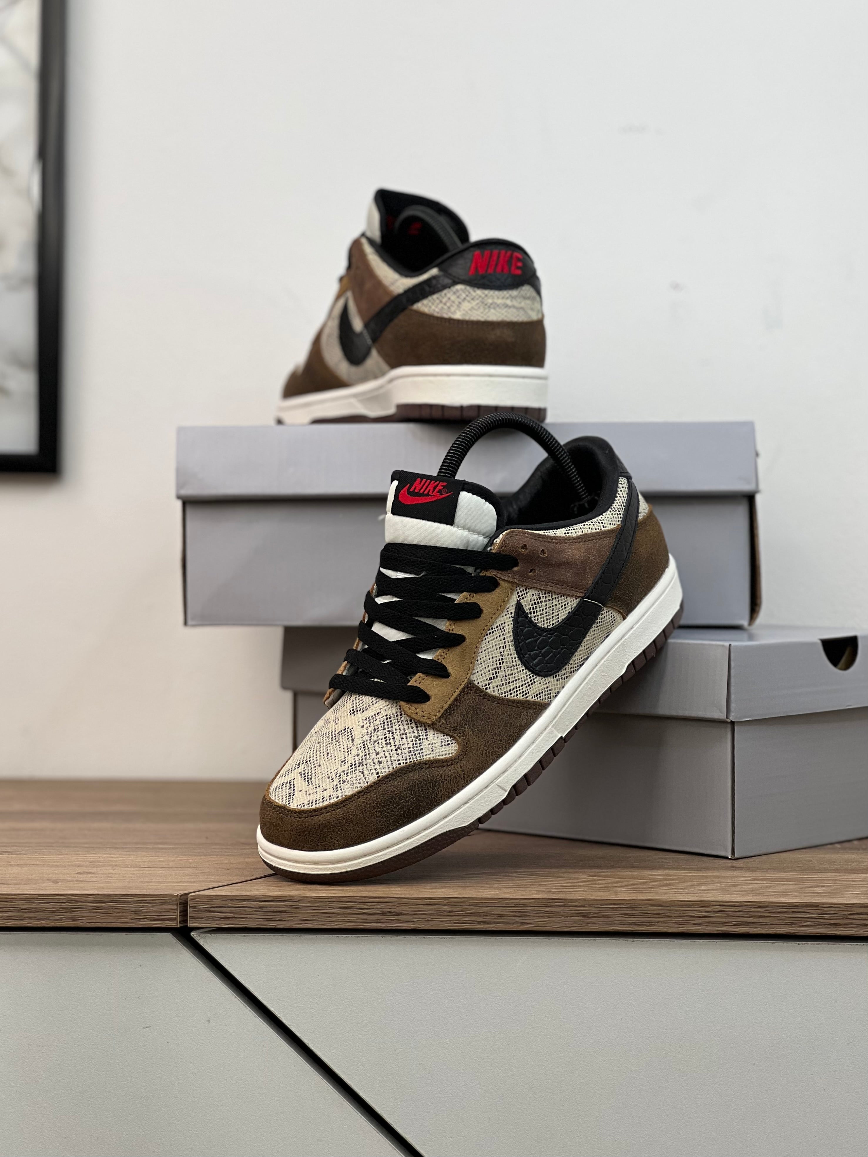 KB Hoodie Match Nike Dunk Low CO.JP Brown Snakeskin