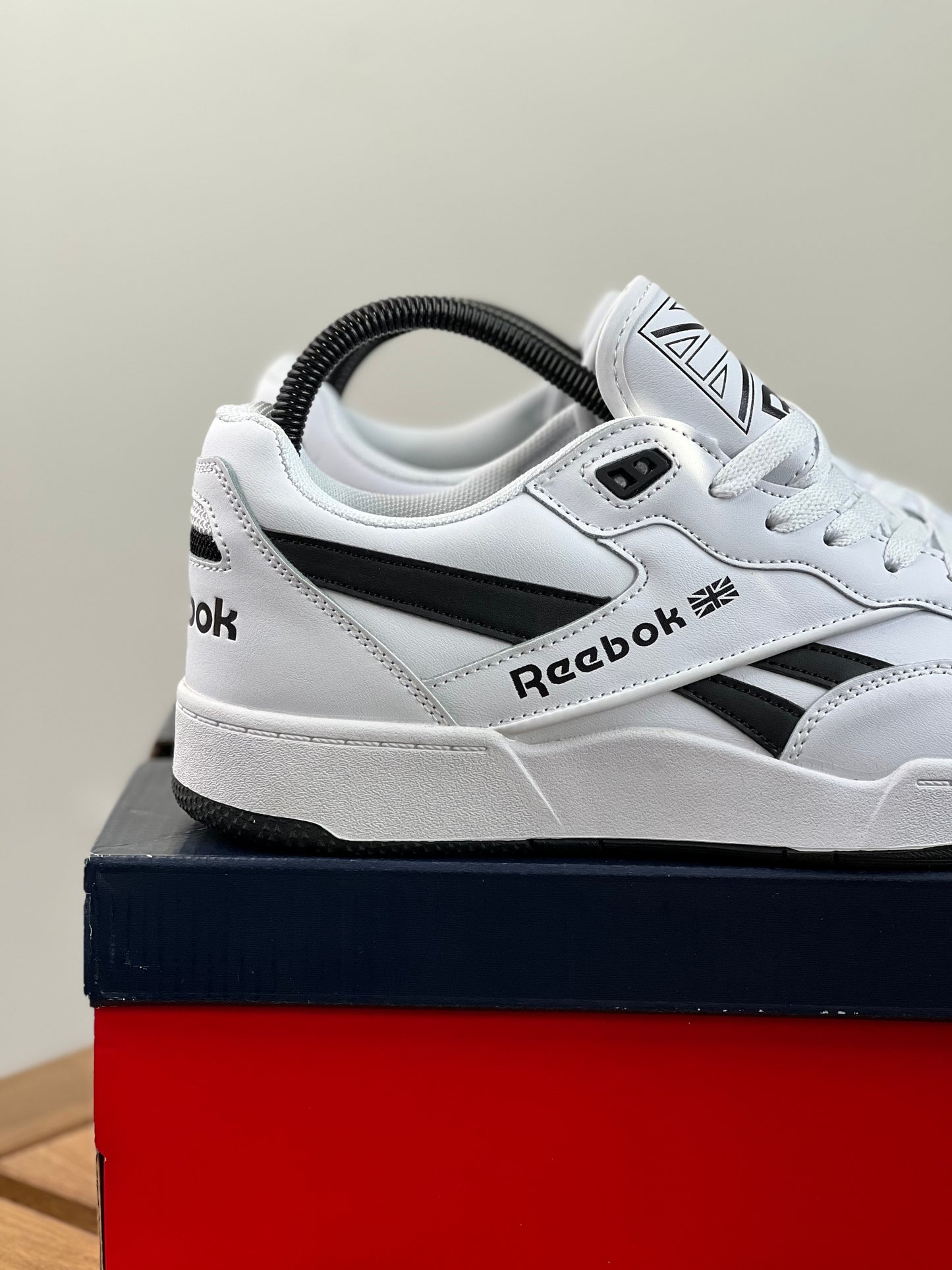 Reebok BB 4000 II