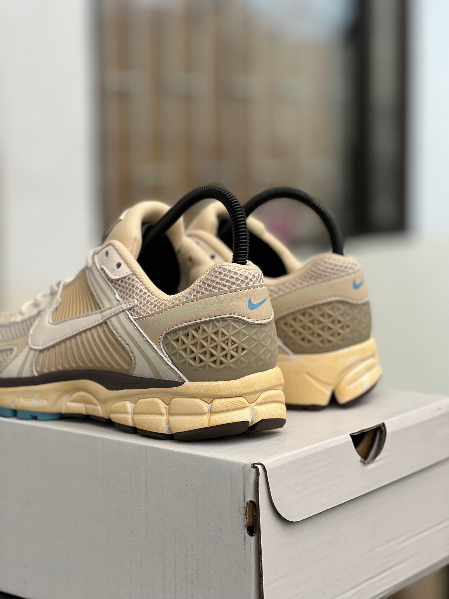 Nike Women's Zoom Vomero 5 "Oatmeal"