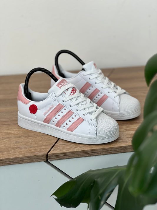 Adidas SuperStar San Valentin