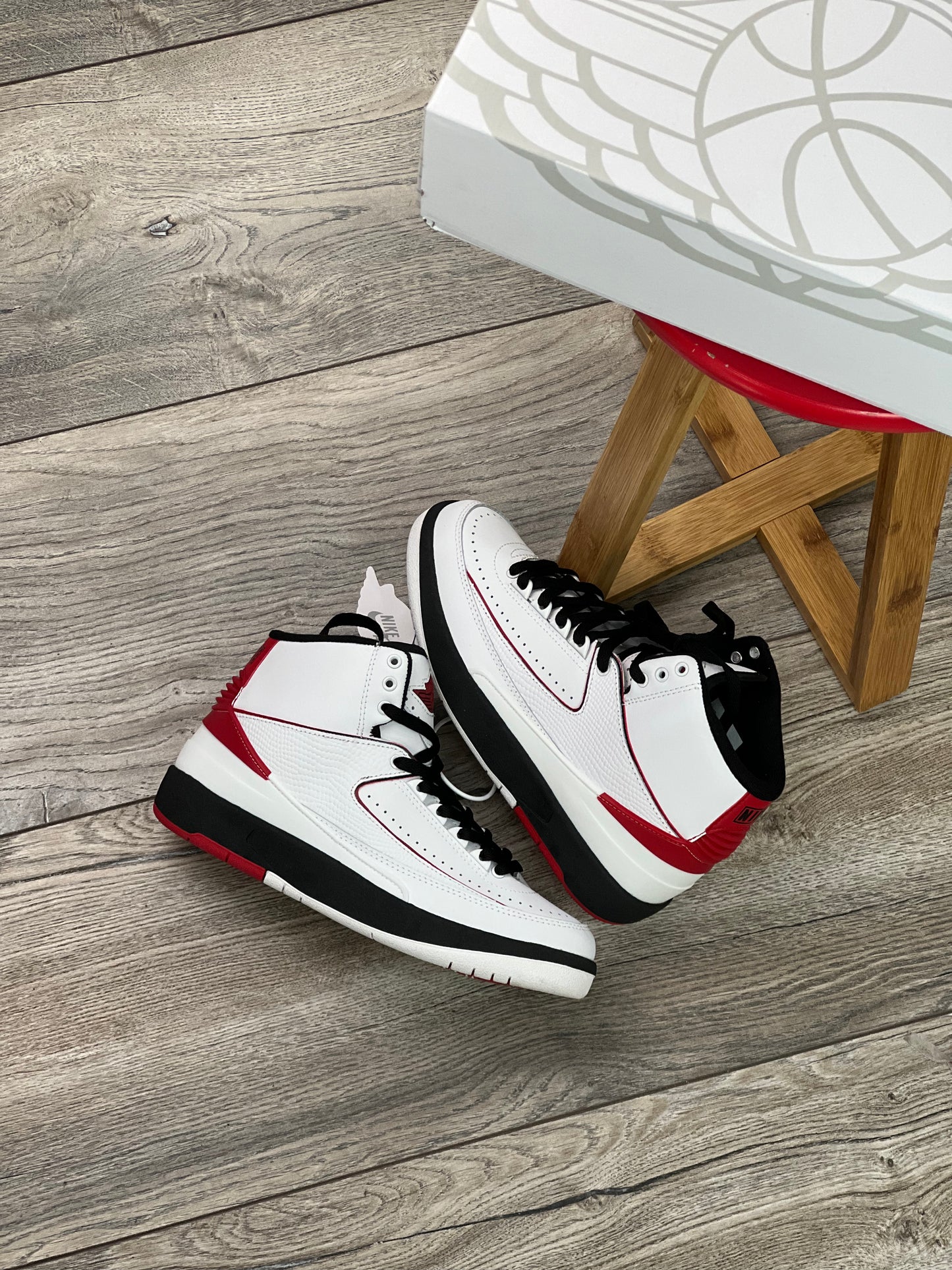 Air Jordan 2 og chicago