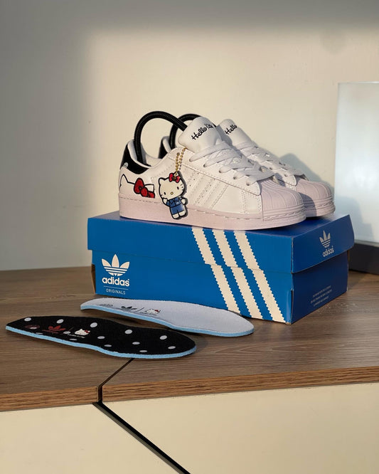 Adidas Super Star Hello Kitty