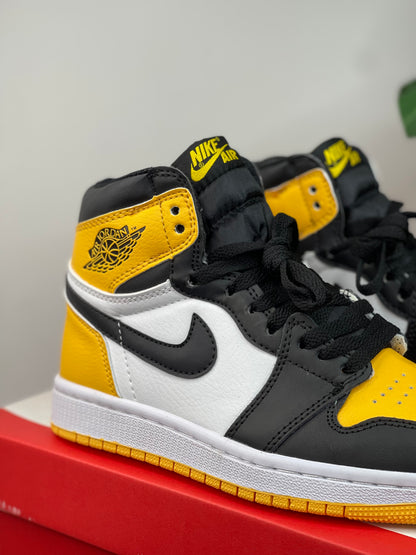 Nike Air Jordan Retro 1 Yellow Toe