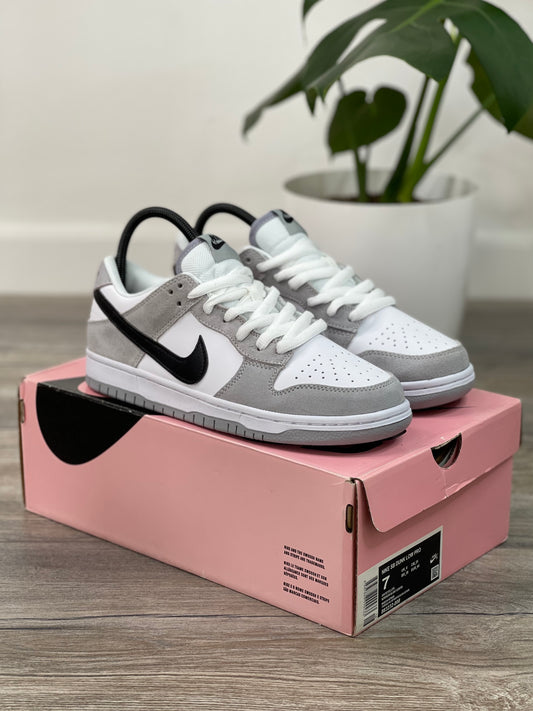 Nike sb dunk grey